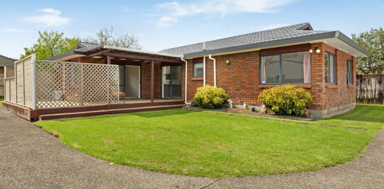 2/49 Shirley Avenue, Papakura, Papakura