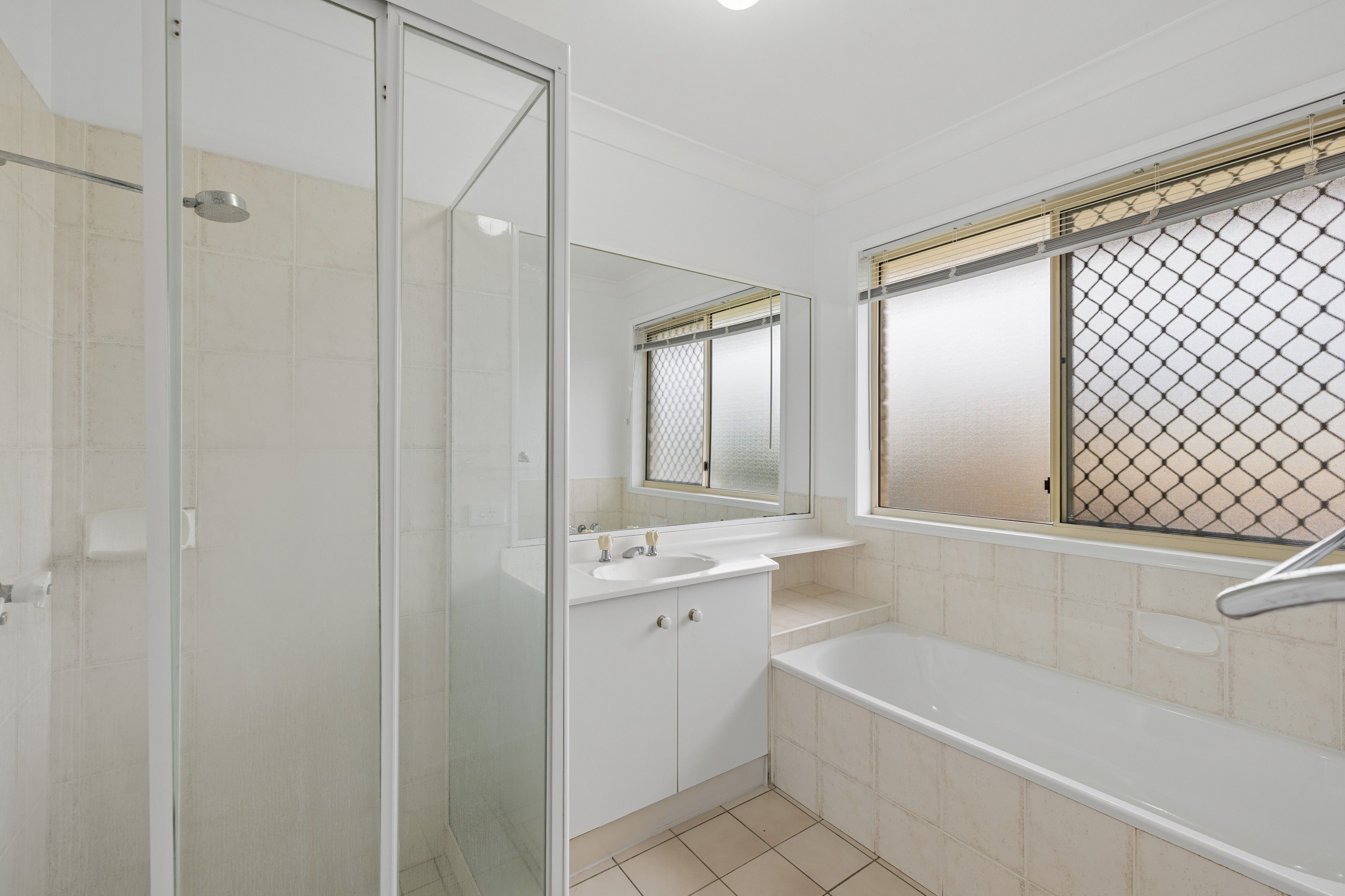 18 Tralee Street — photo 17 of 23