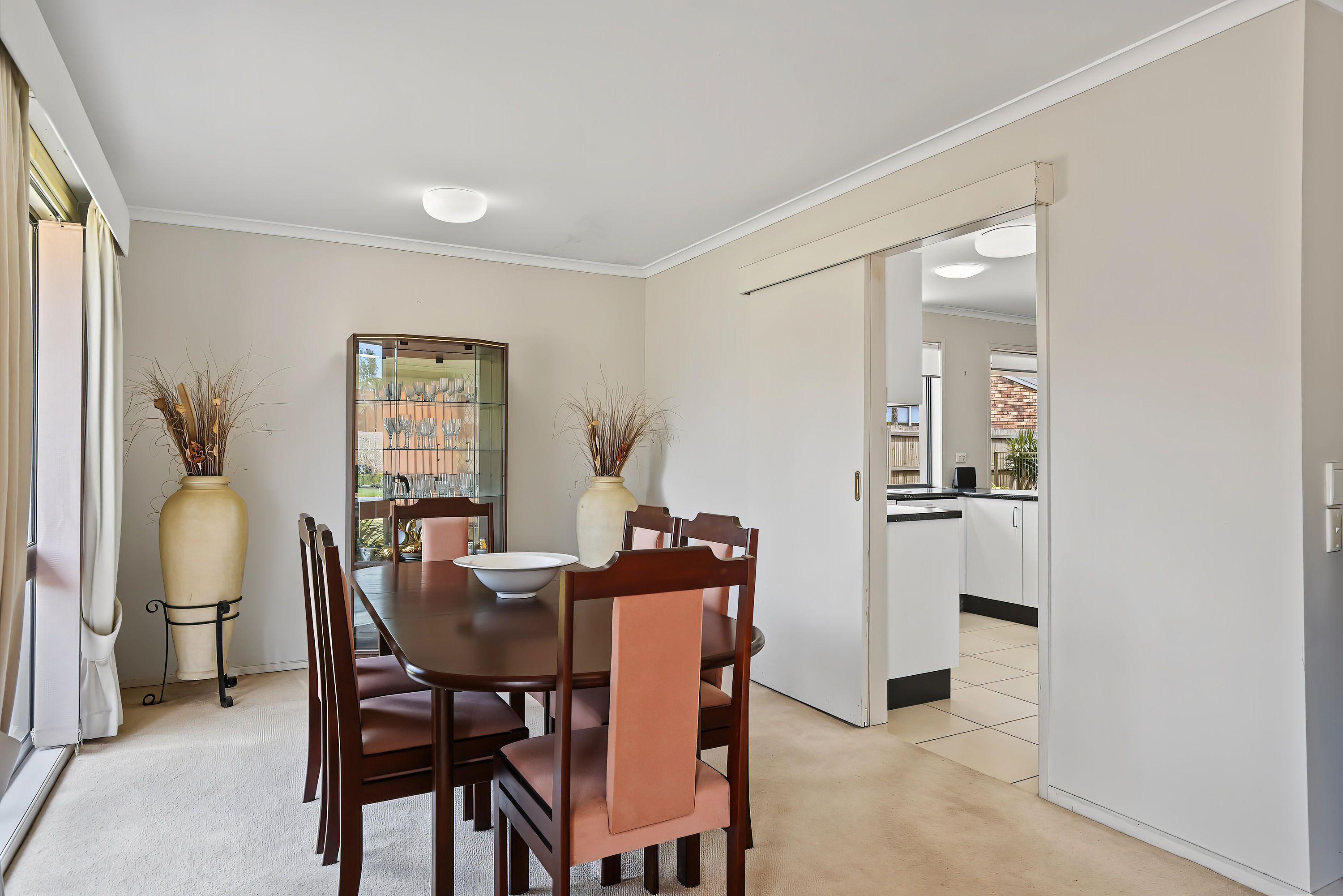 14 Harlow Crescent — photo 5 of 29