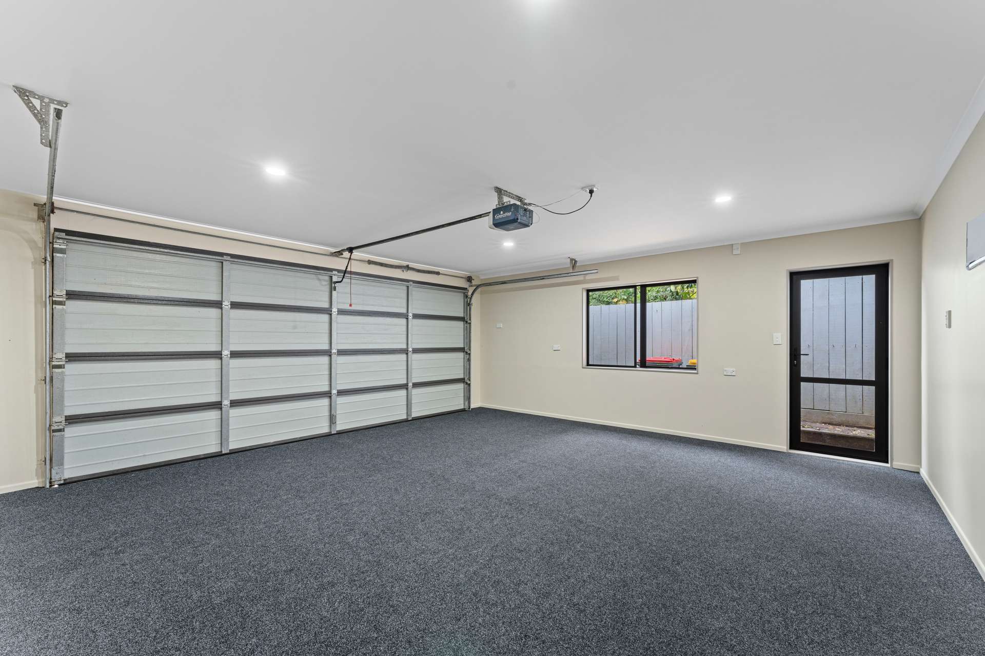 10a Evans Road photo 12