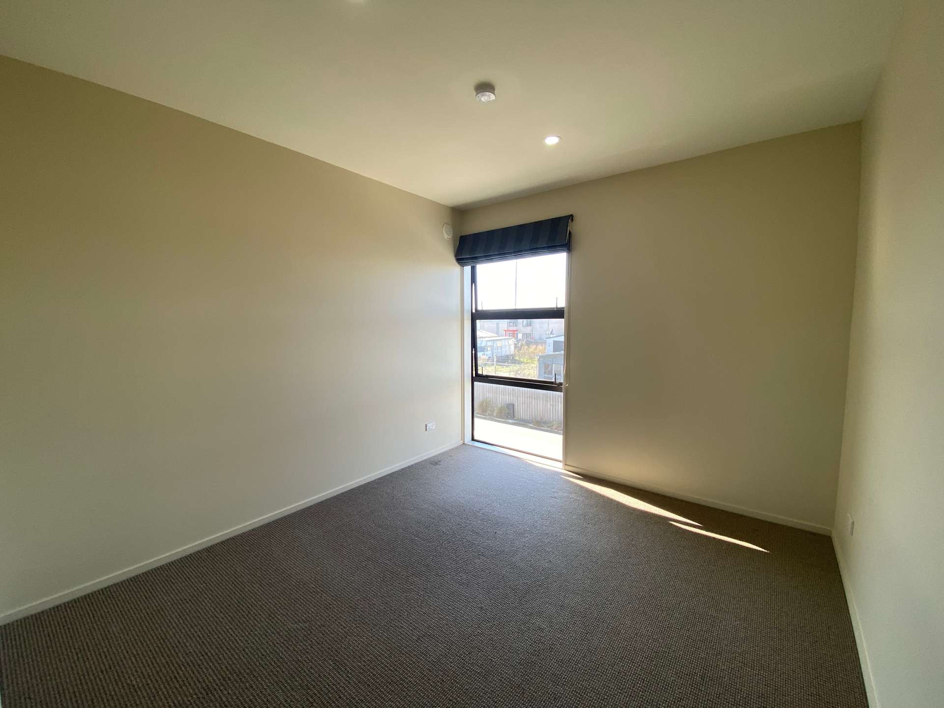 2/4 Izone Dr, cnr Jones Road photo 8