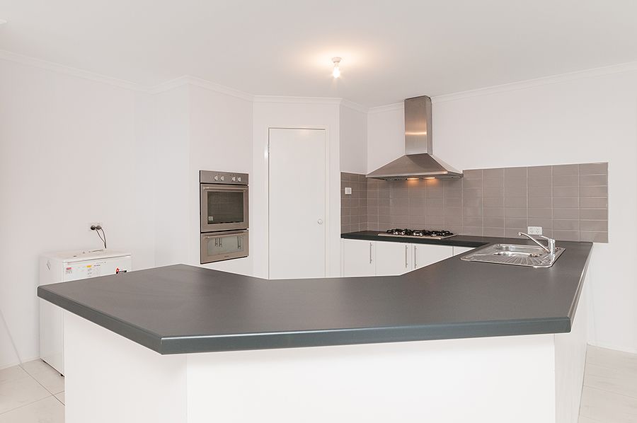 27 Grange Rise, Craigieburn, VIC 3064