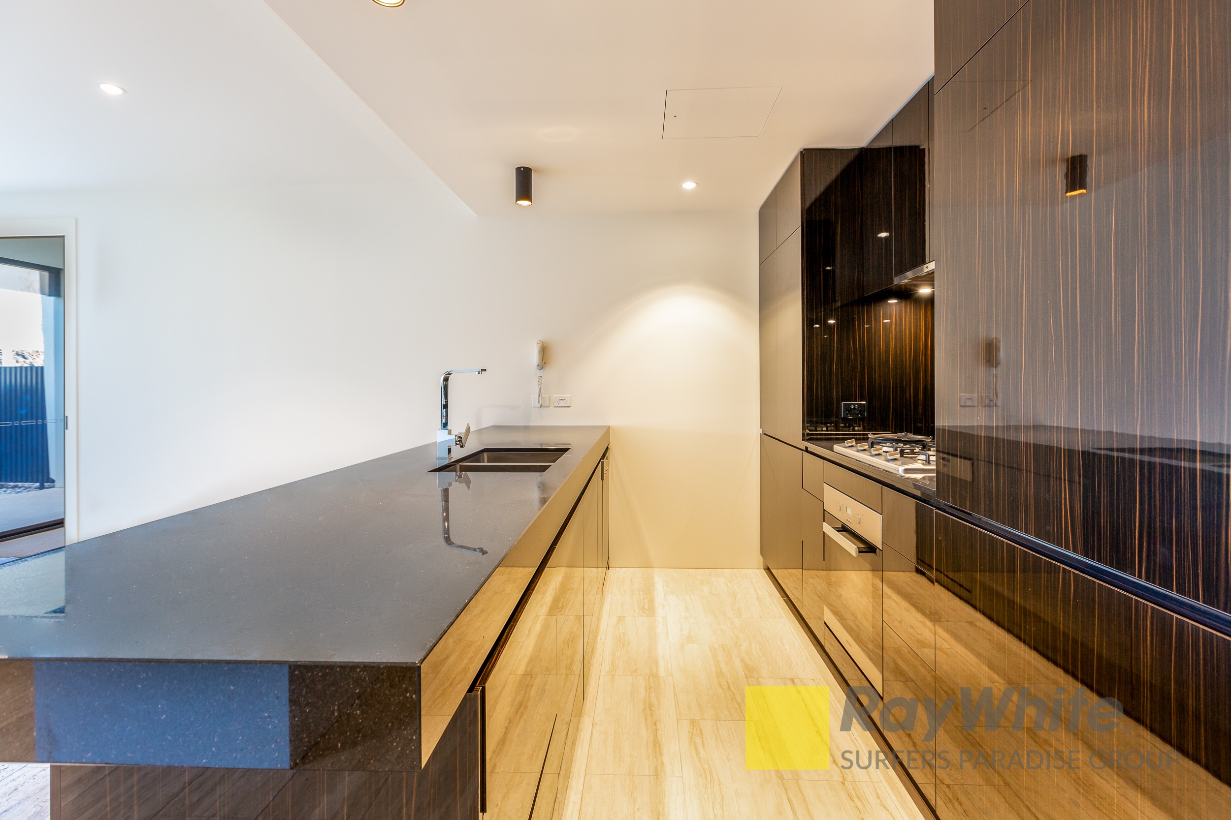 108W/1 Marina Drive, Benowa, QLD 4217