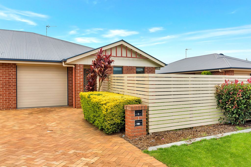 89 Kearney Street, Kearneys Spring QLD 4350