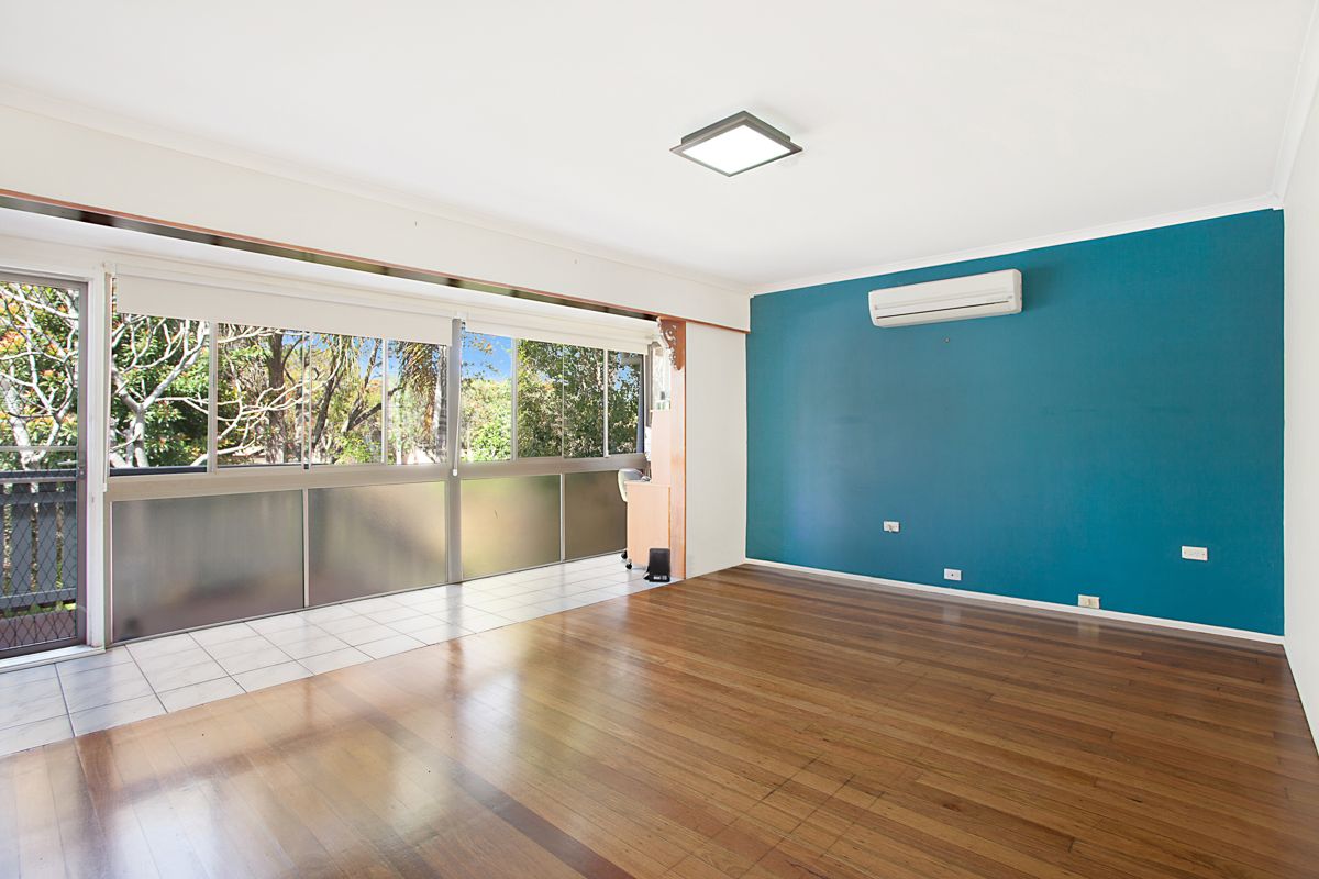 6 Pearen Street, Clontarf, QLD 4019
