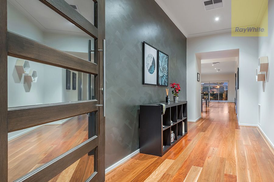29 Thorngrove Avenue, Craigieburn, VIC 3064