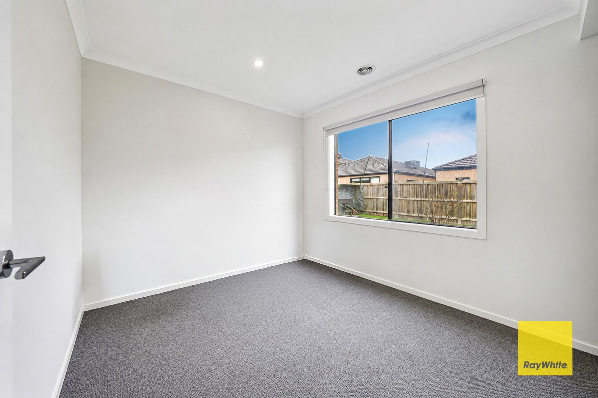 7 Scarlett Street — photo 12 of 20