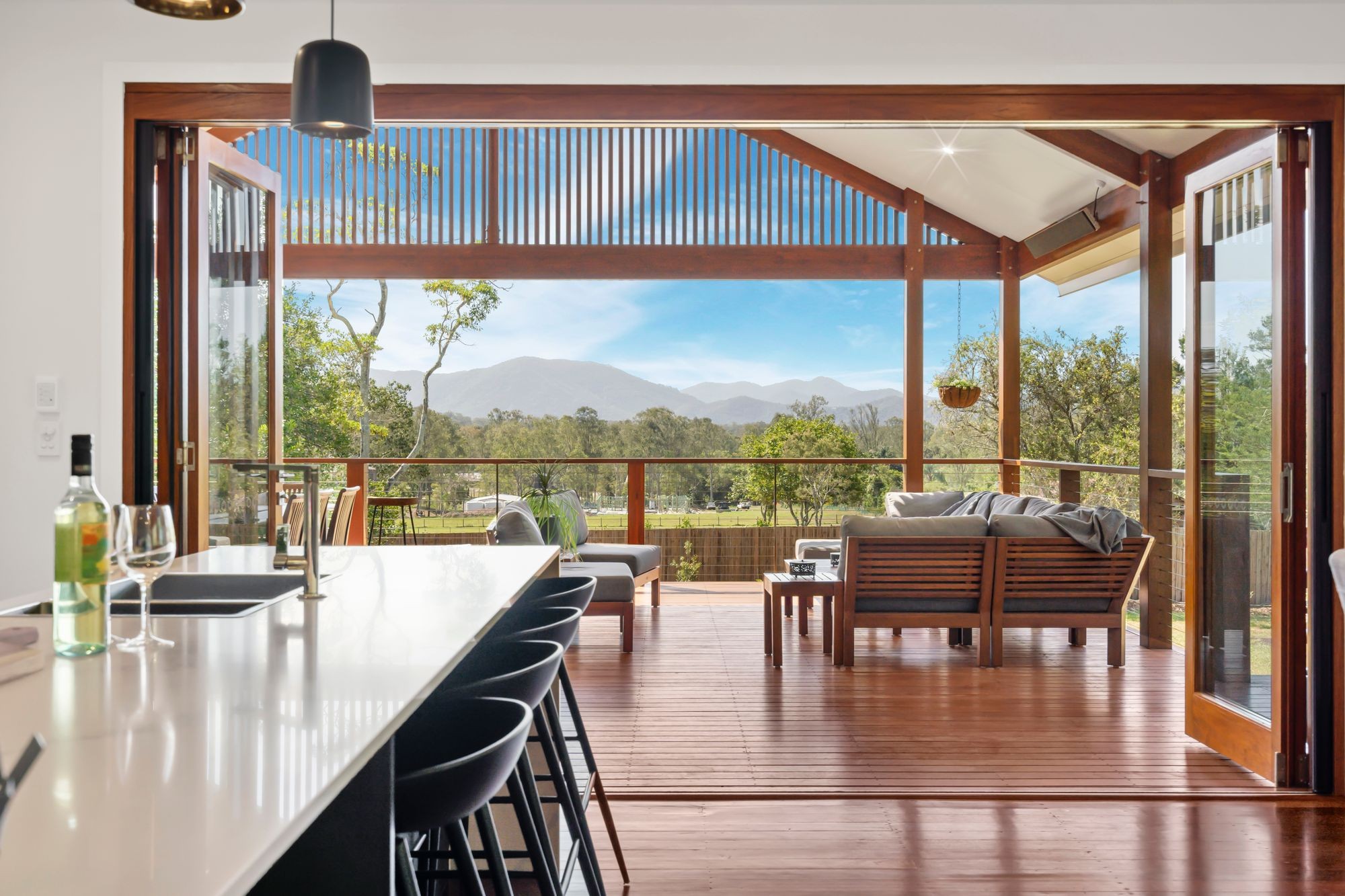 212 Upper Camp Mountain Road, Camp Mountain, QLD 4520