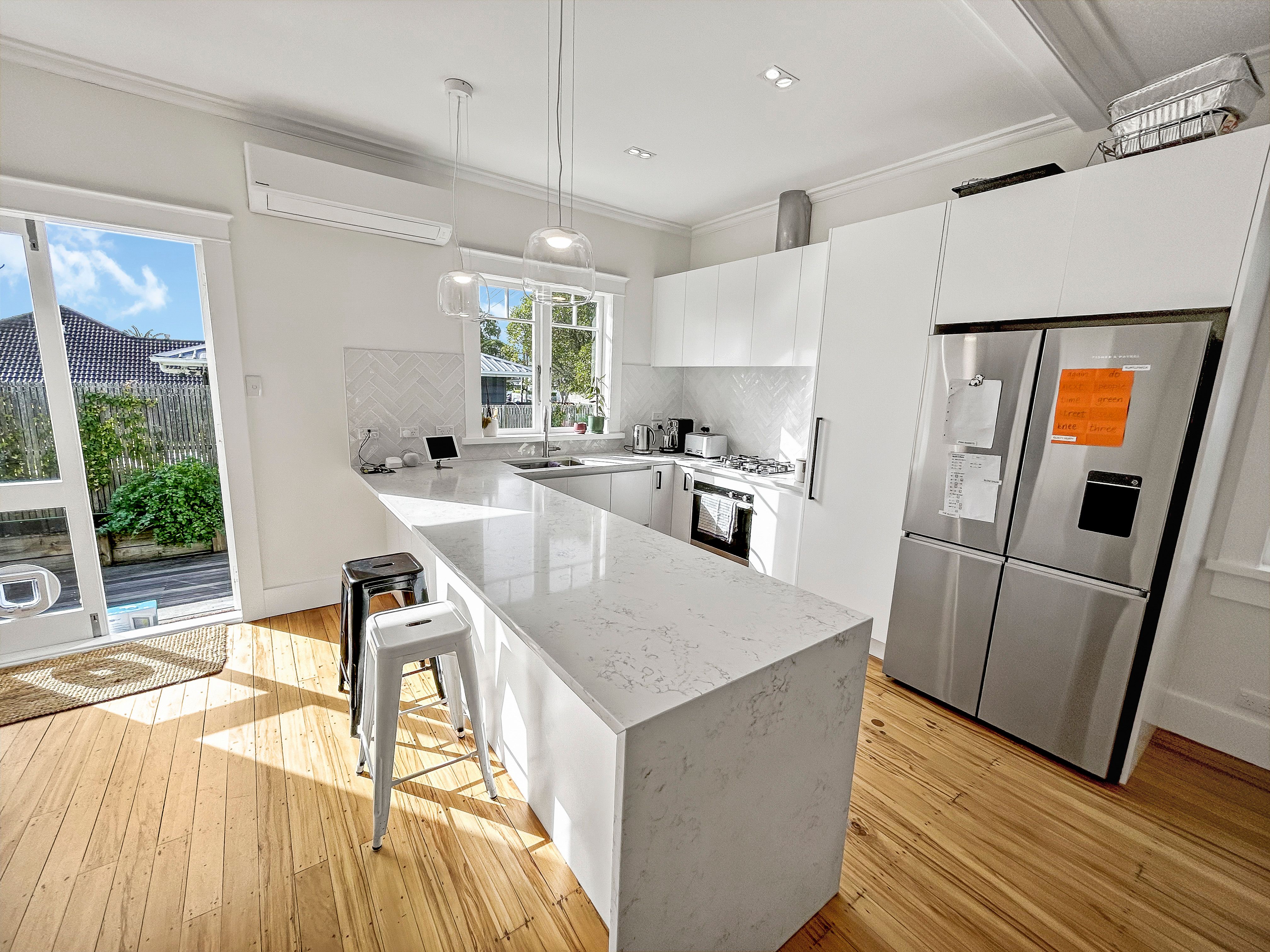 85 Kiwi Road, Point Chevalier, Auckland City