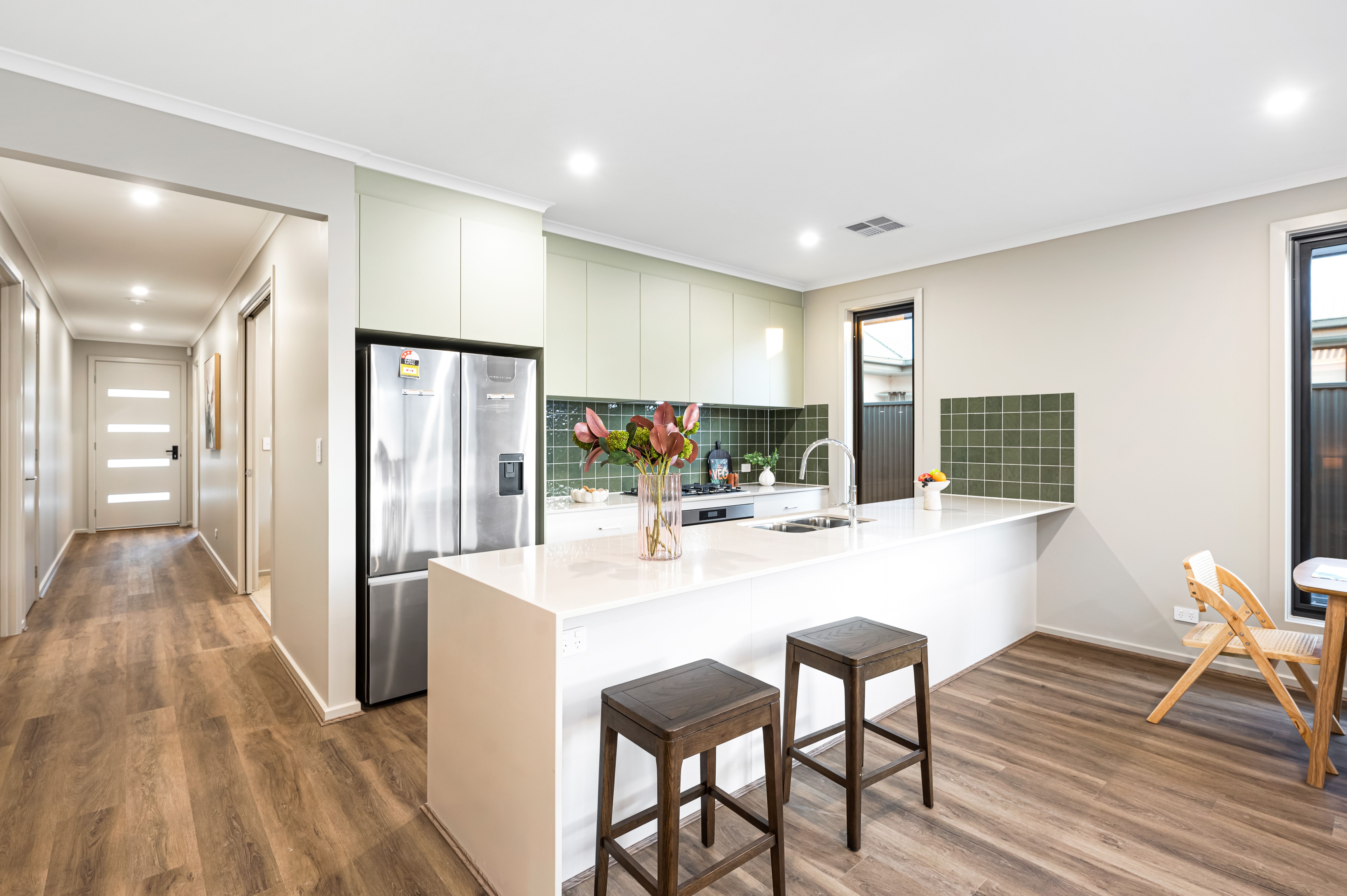 7 PRIMROSE Avenue — photo 7 of 19