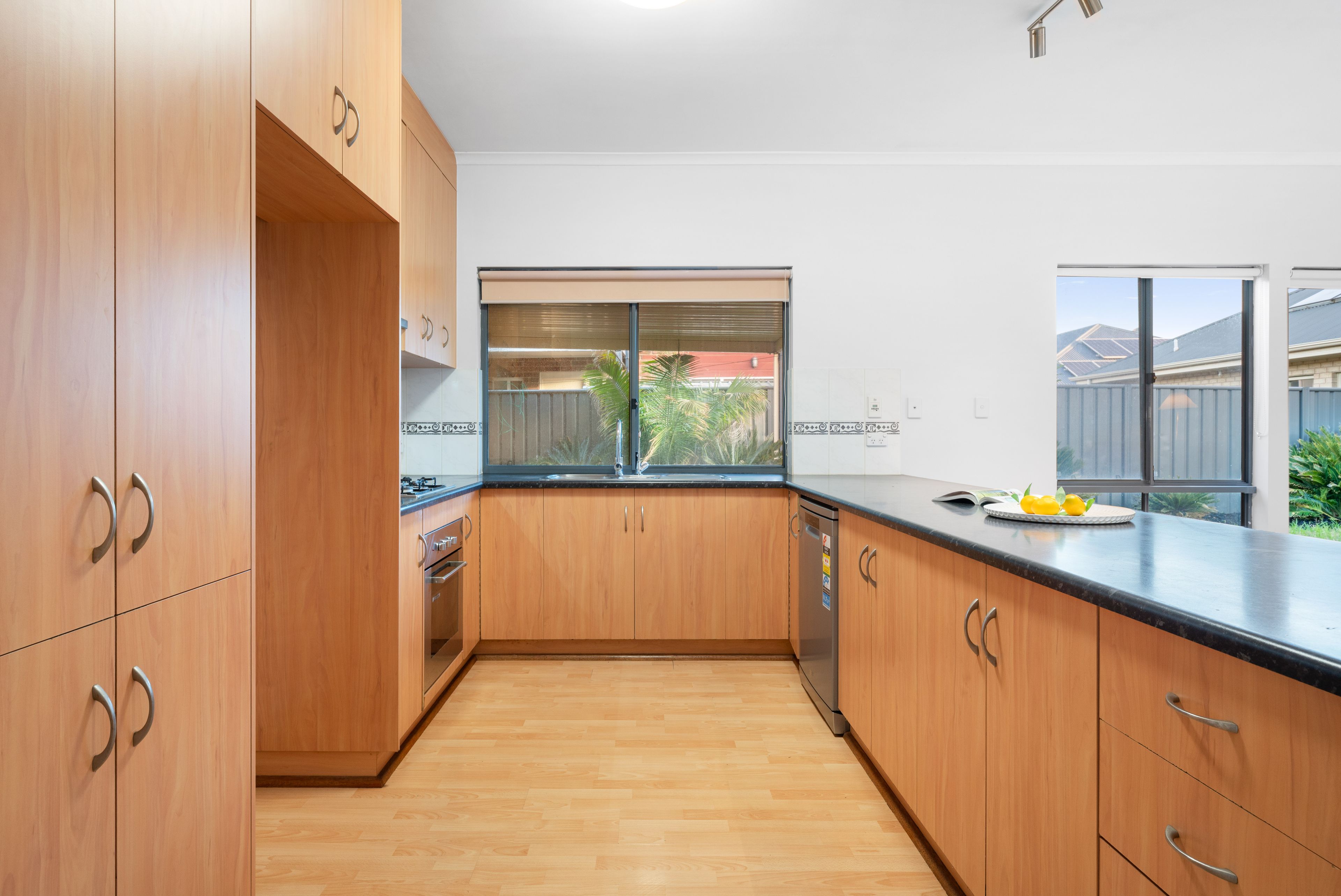 8 Maquarie Street — photo 9 of 19
