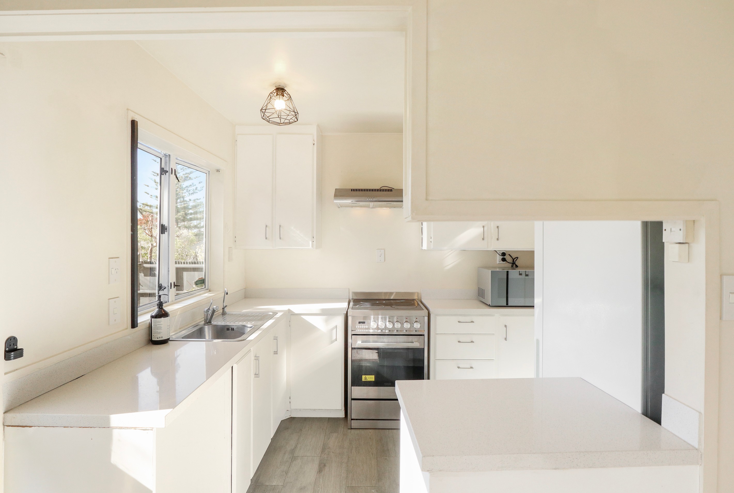 2/1567 Great North Road, Waterview, Auckland City