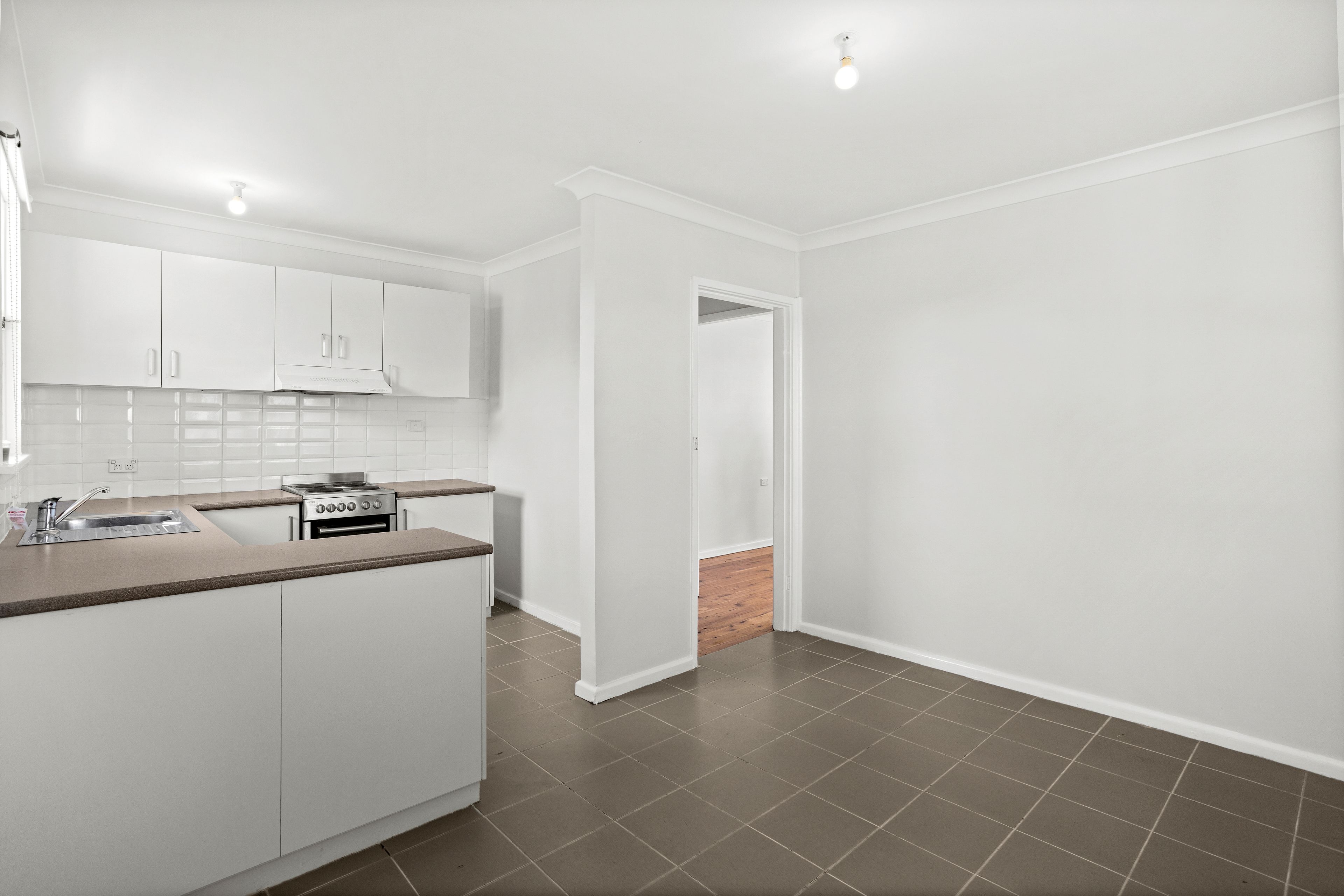 92 Lake Entrance Road, Mount Warrigal, NSW 2528