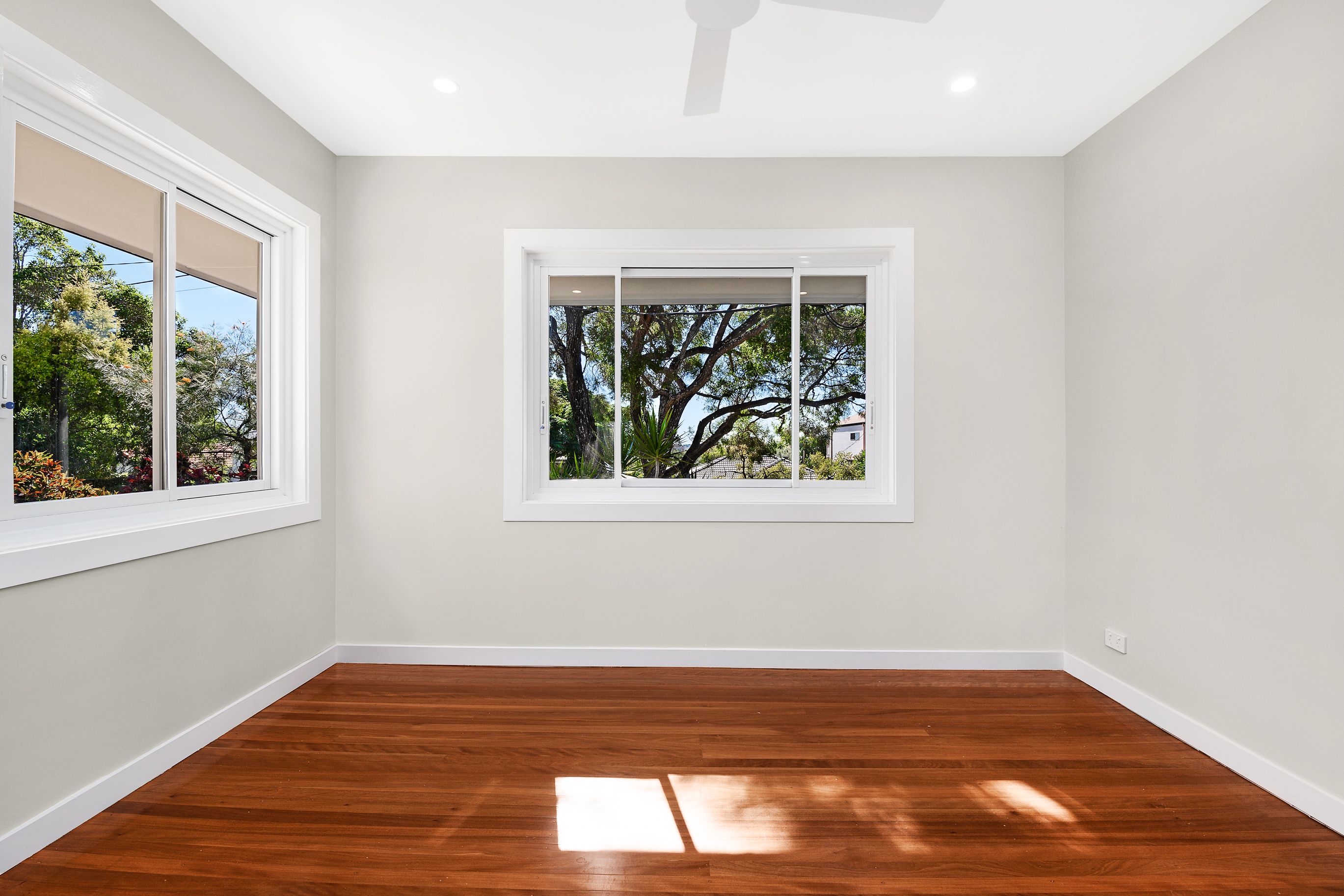 600 Robinson Road — photo 10 of 15