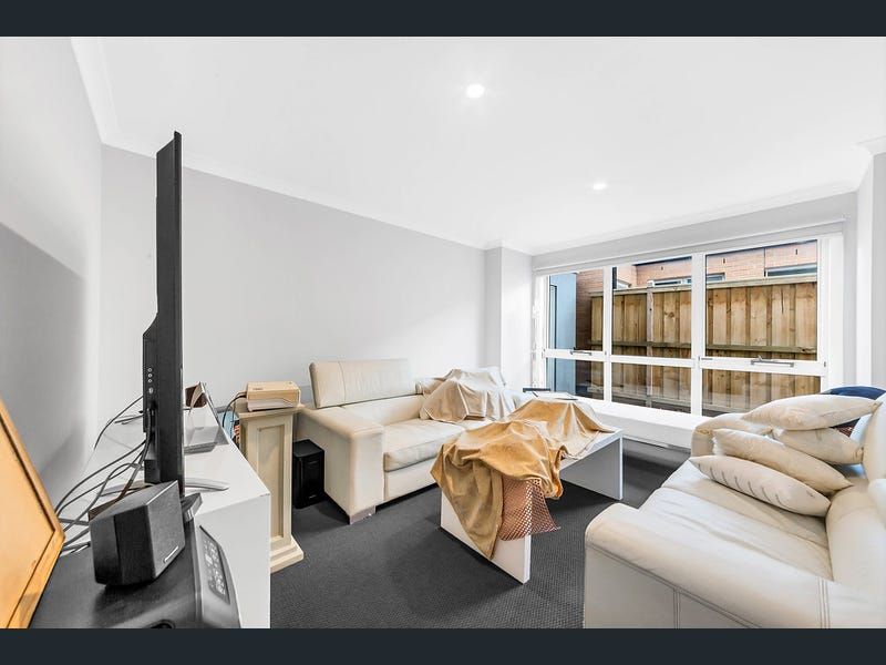 5 Fernlea Street — photo 5 of 9