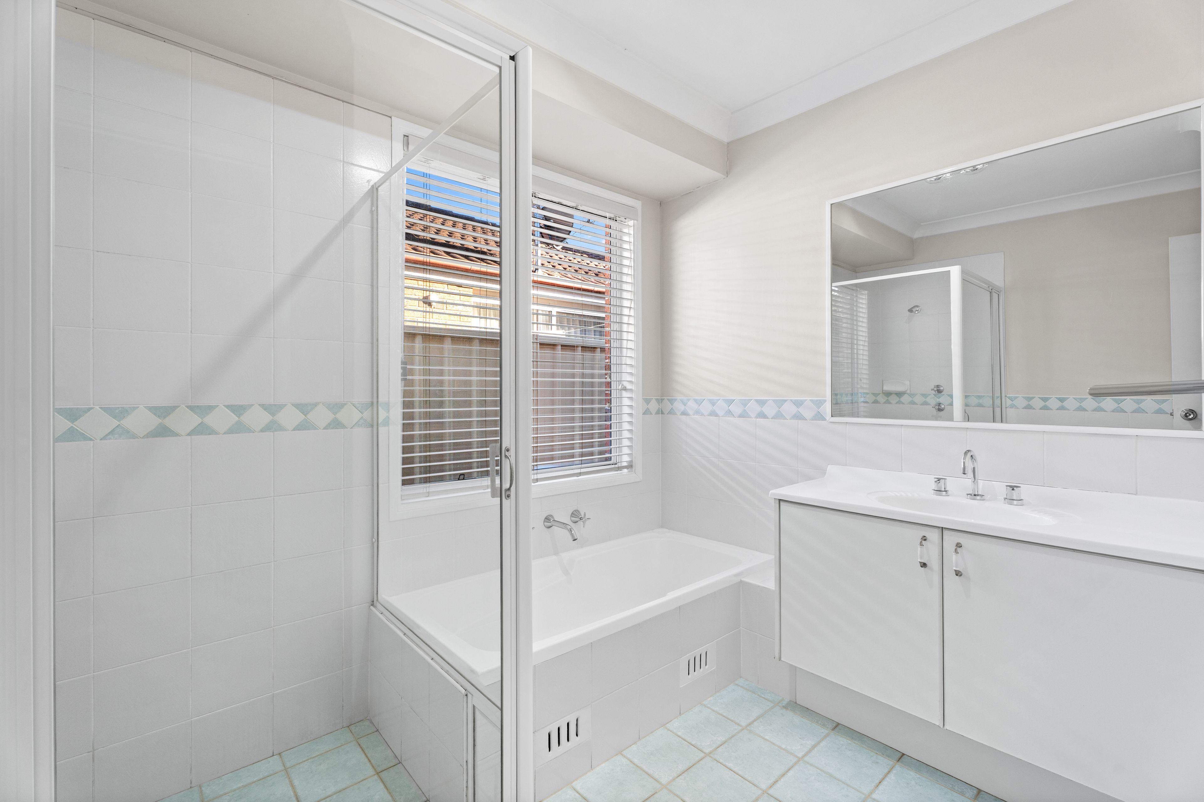10 Gunara Terrace — photo 11 of 20