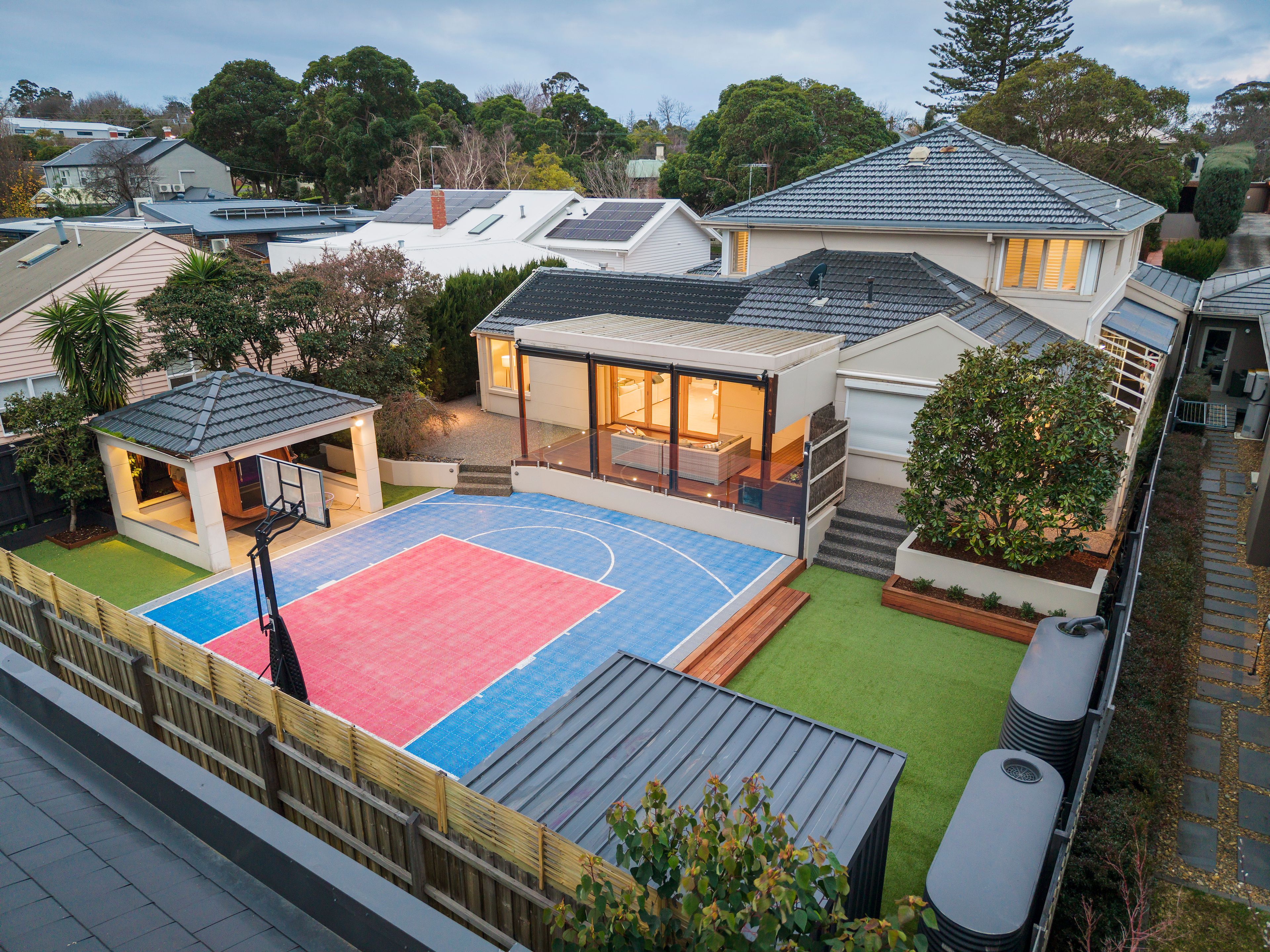 11 Chestnut Street — photo from Ray White Hawthorn