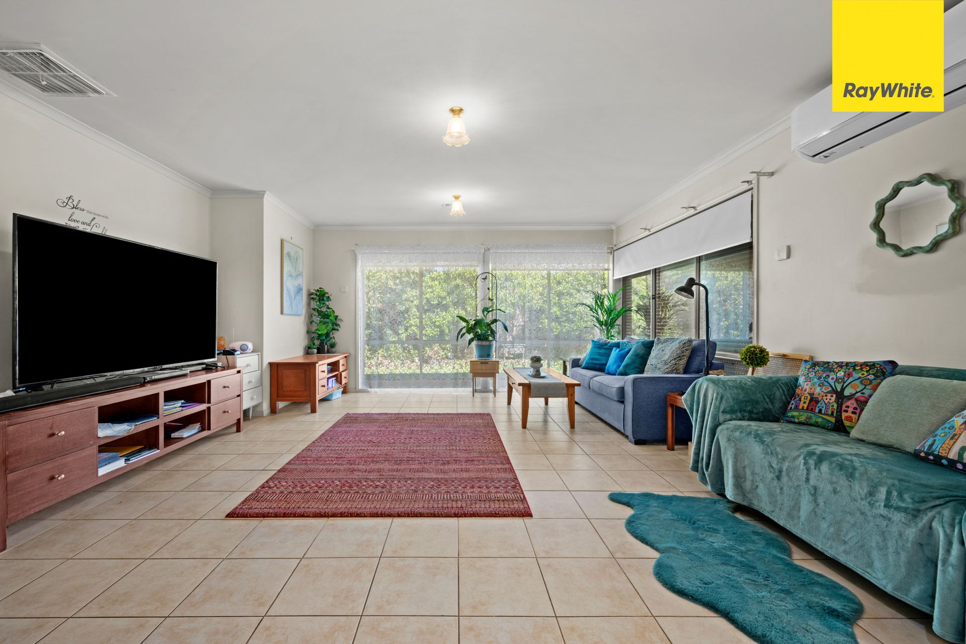 7 Hollydale Court — photo 13 of 21