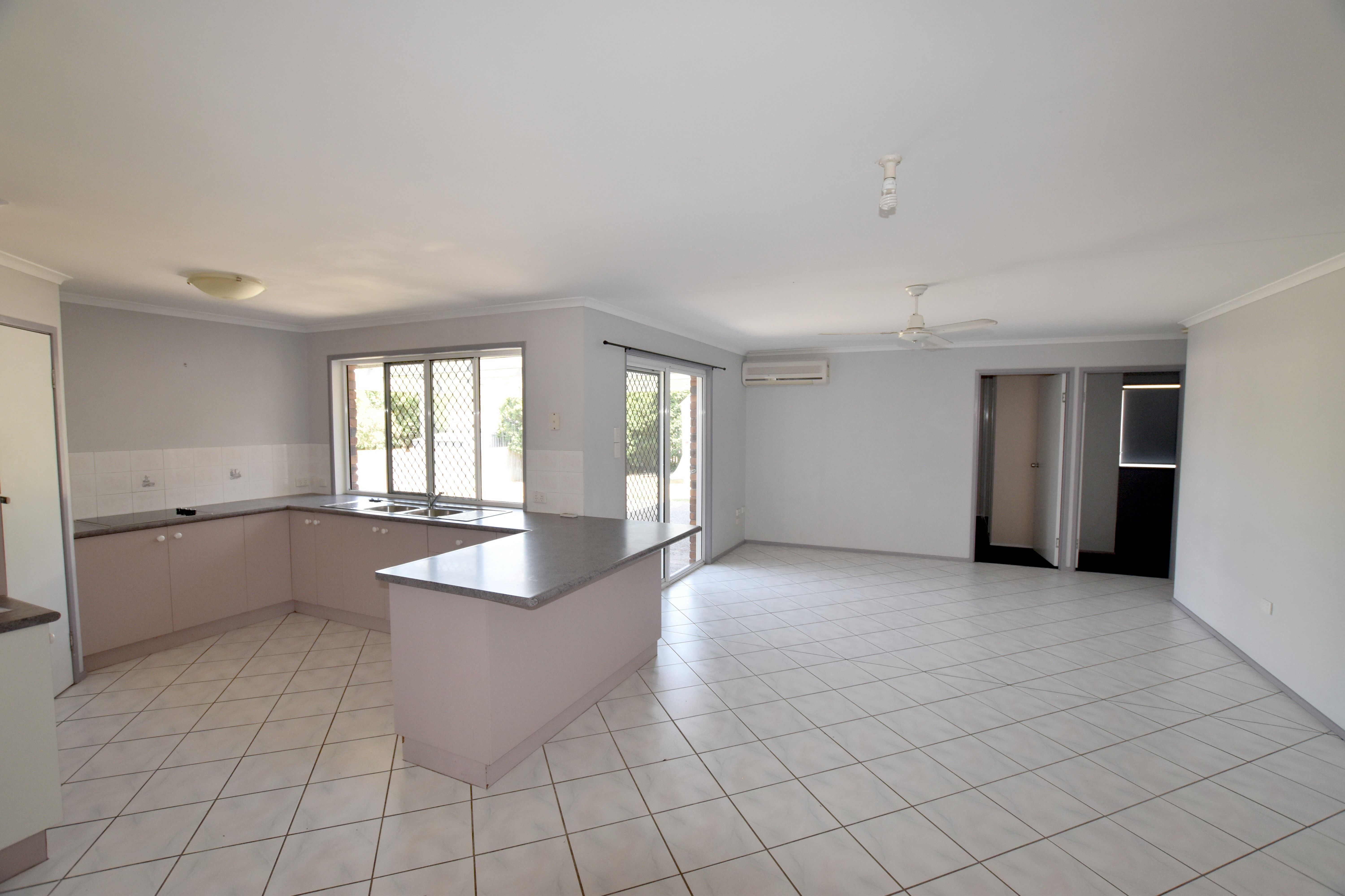 9 Carbeen Street, Kin Kora, QLD 4680
