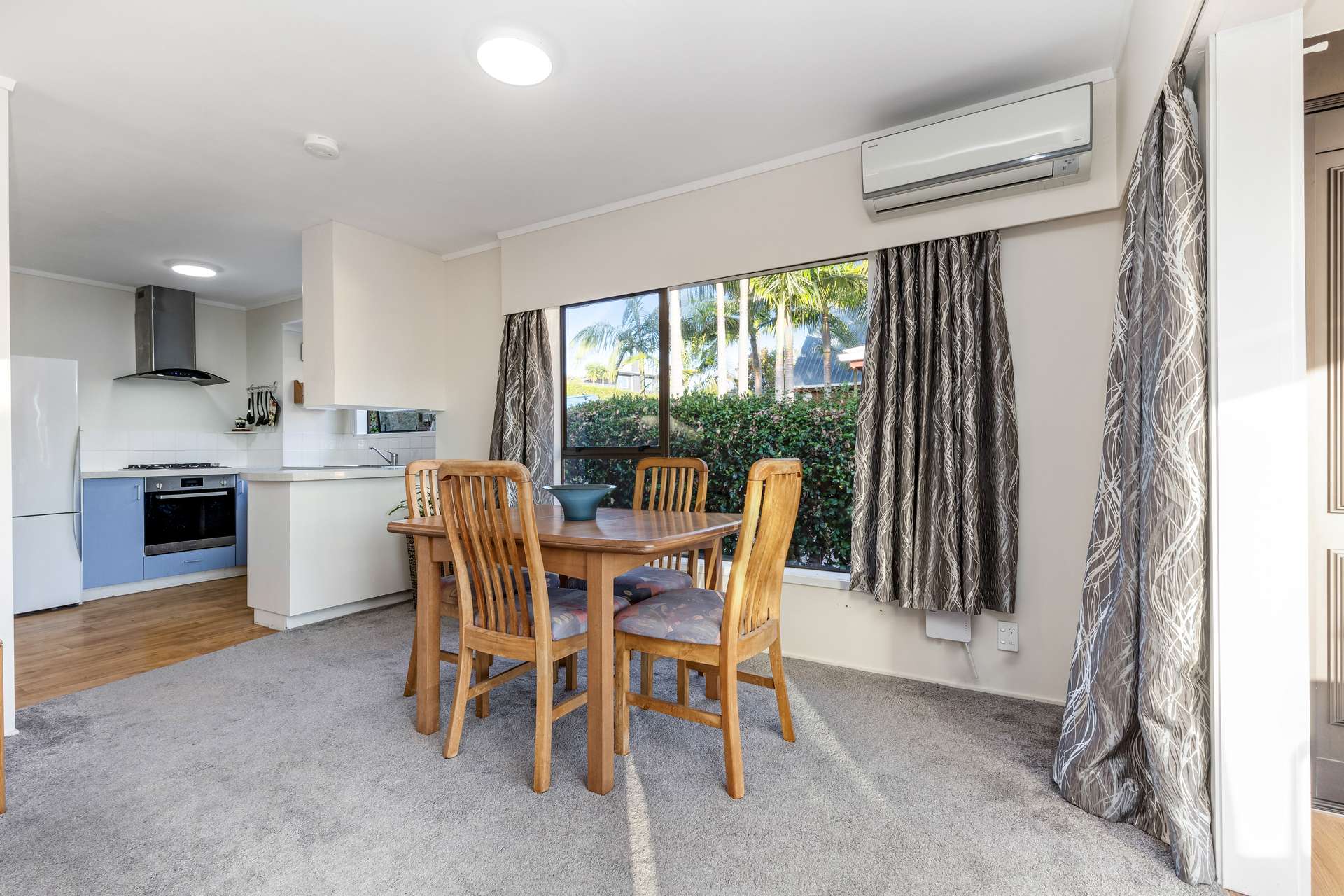 1/2 Orewa Street photo 3
