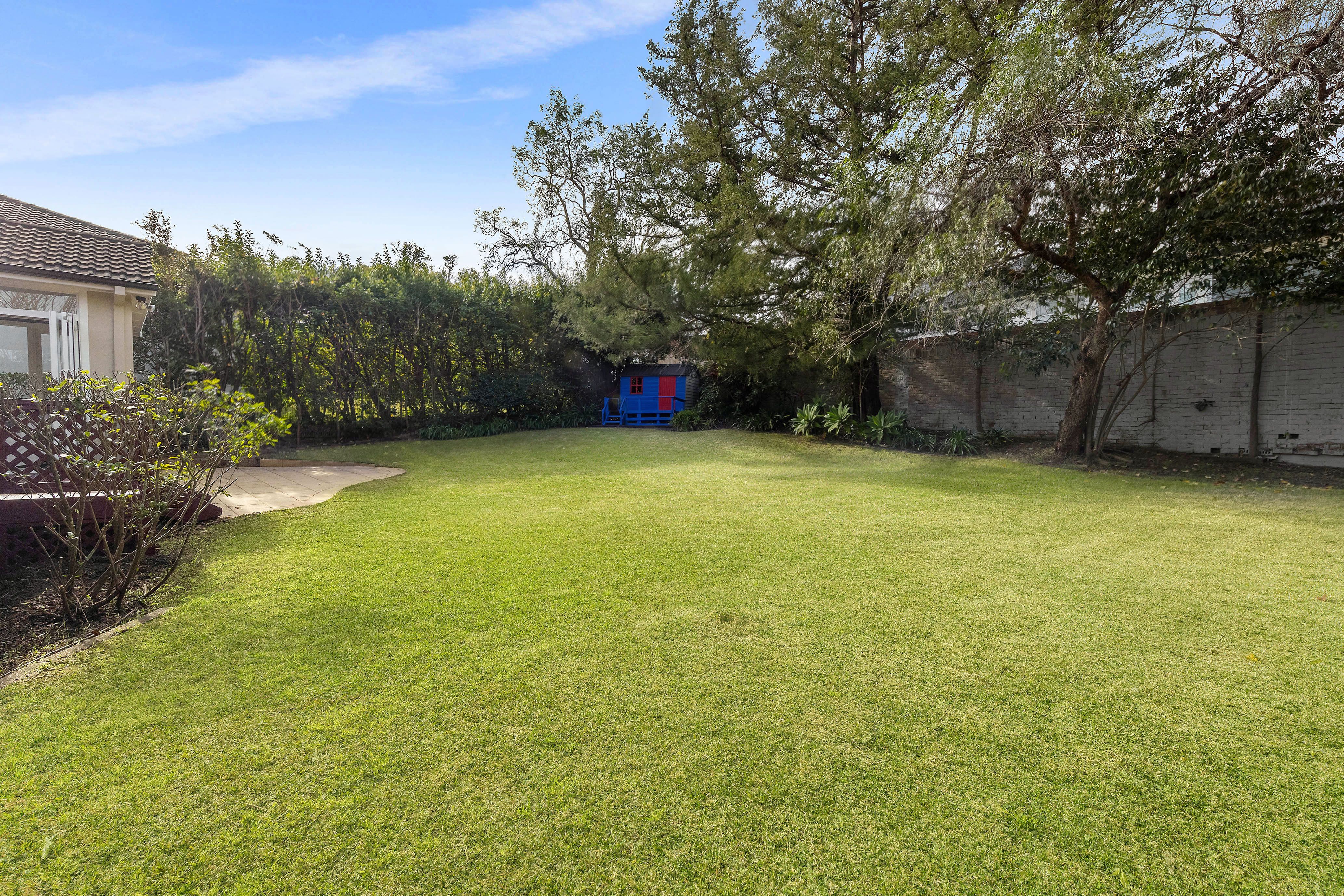 6 Tobruk Avenue — photo 9 of 10
