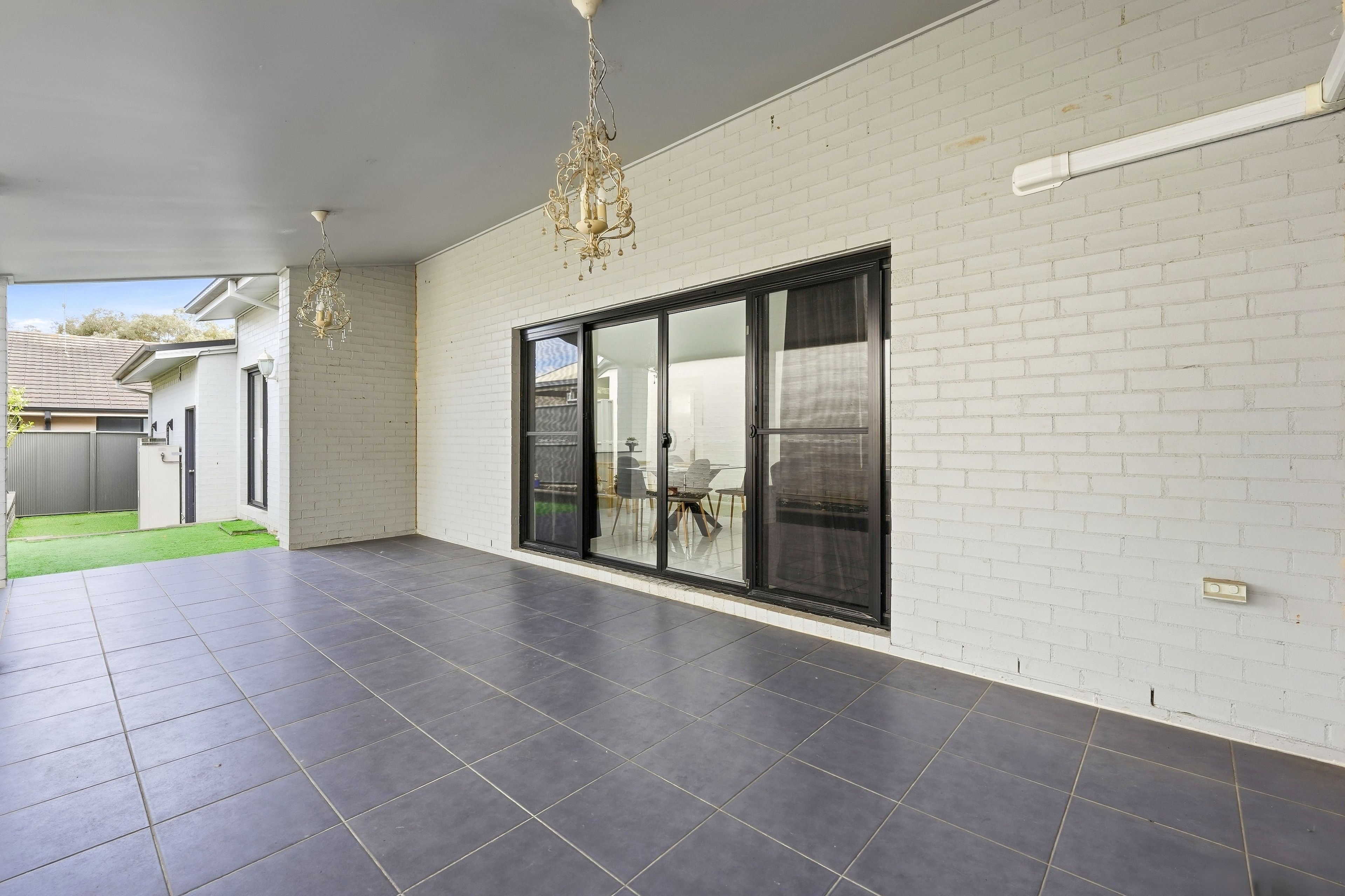 29 Drummond Avenue — photo 15 of 24