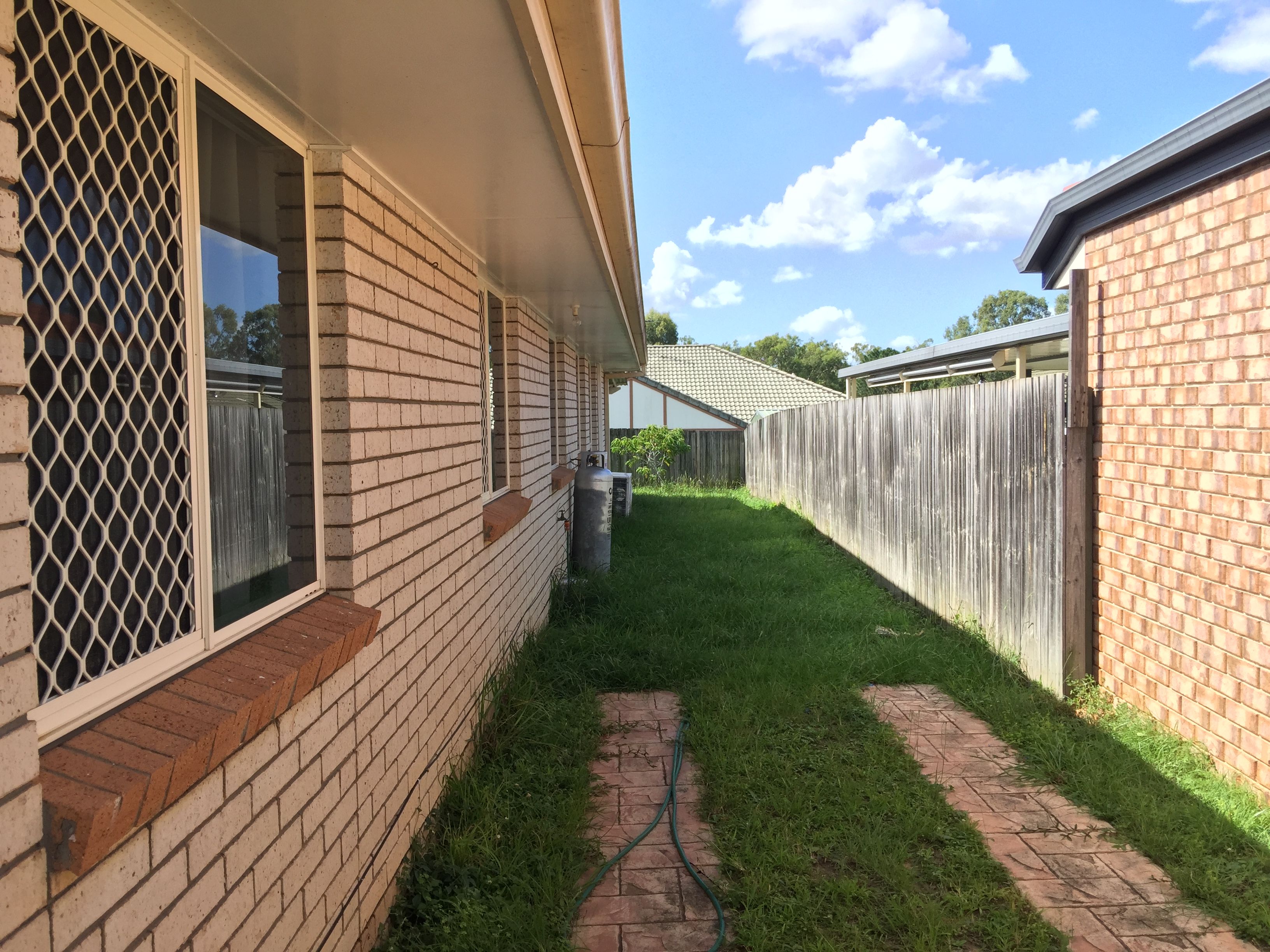 76 THE VILLAGE AVENUE Avenue, Coopers Plains, QLD 4108