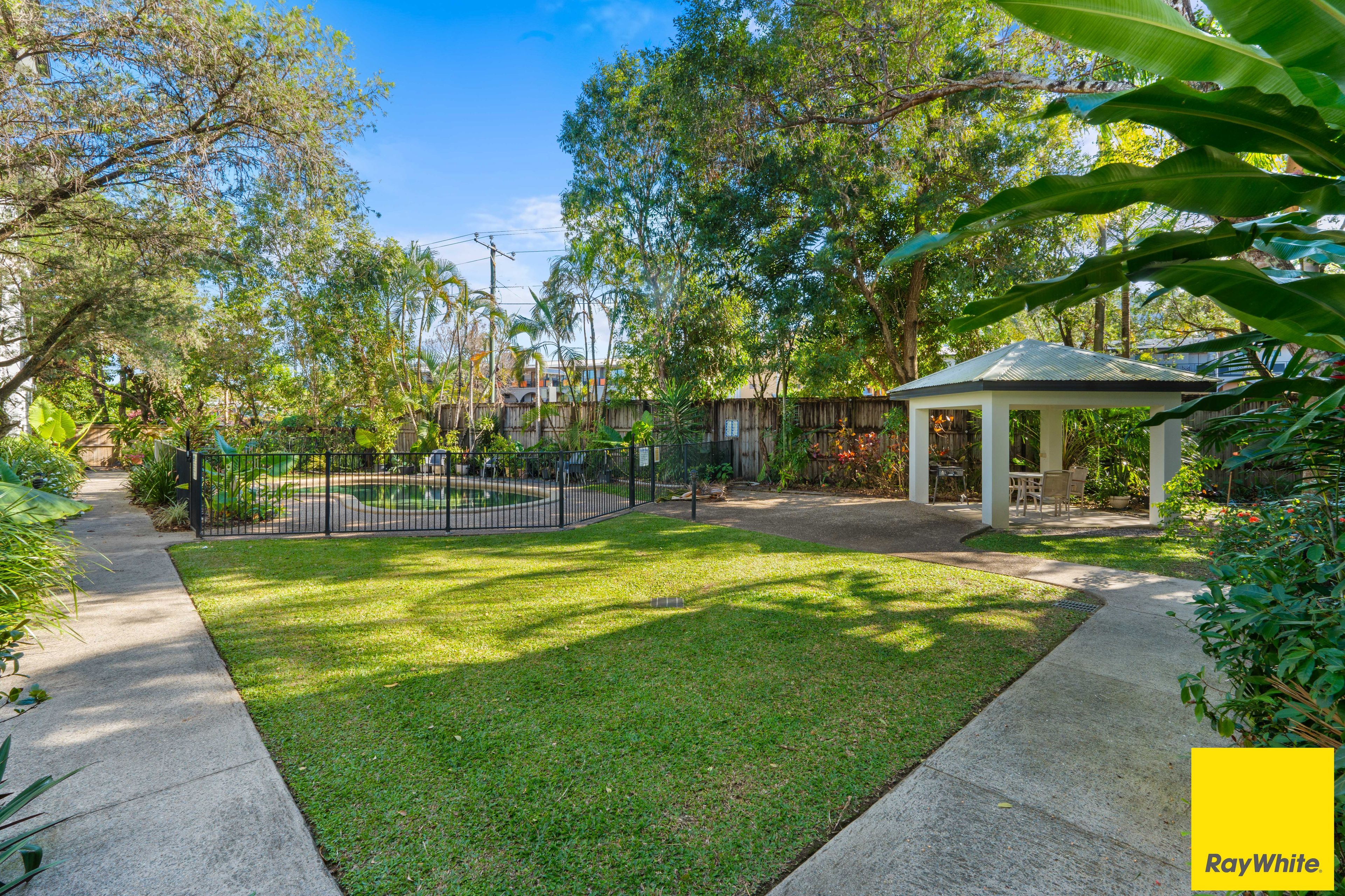 6/47-49 Mccormack Street — photo 15 of 17