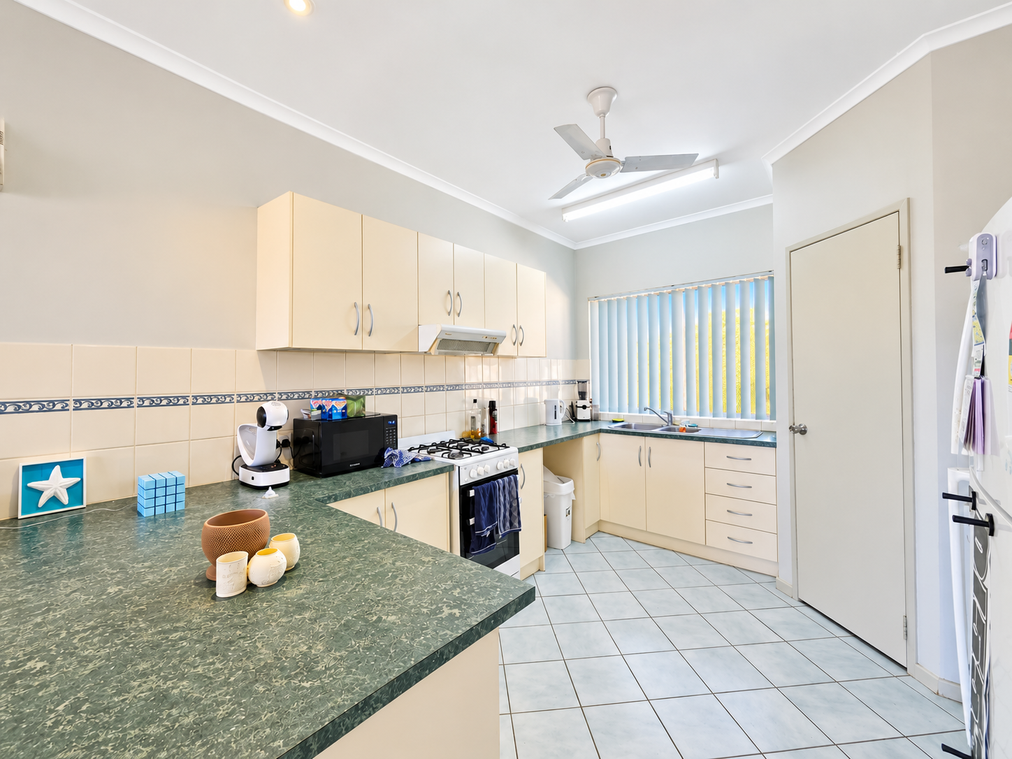 5/58-60 Douglas Street — photo 5 of 12