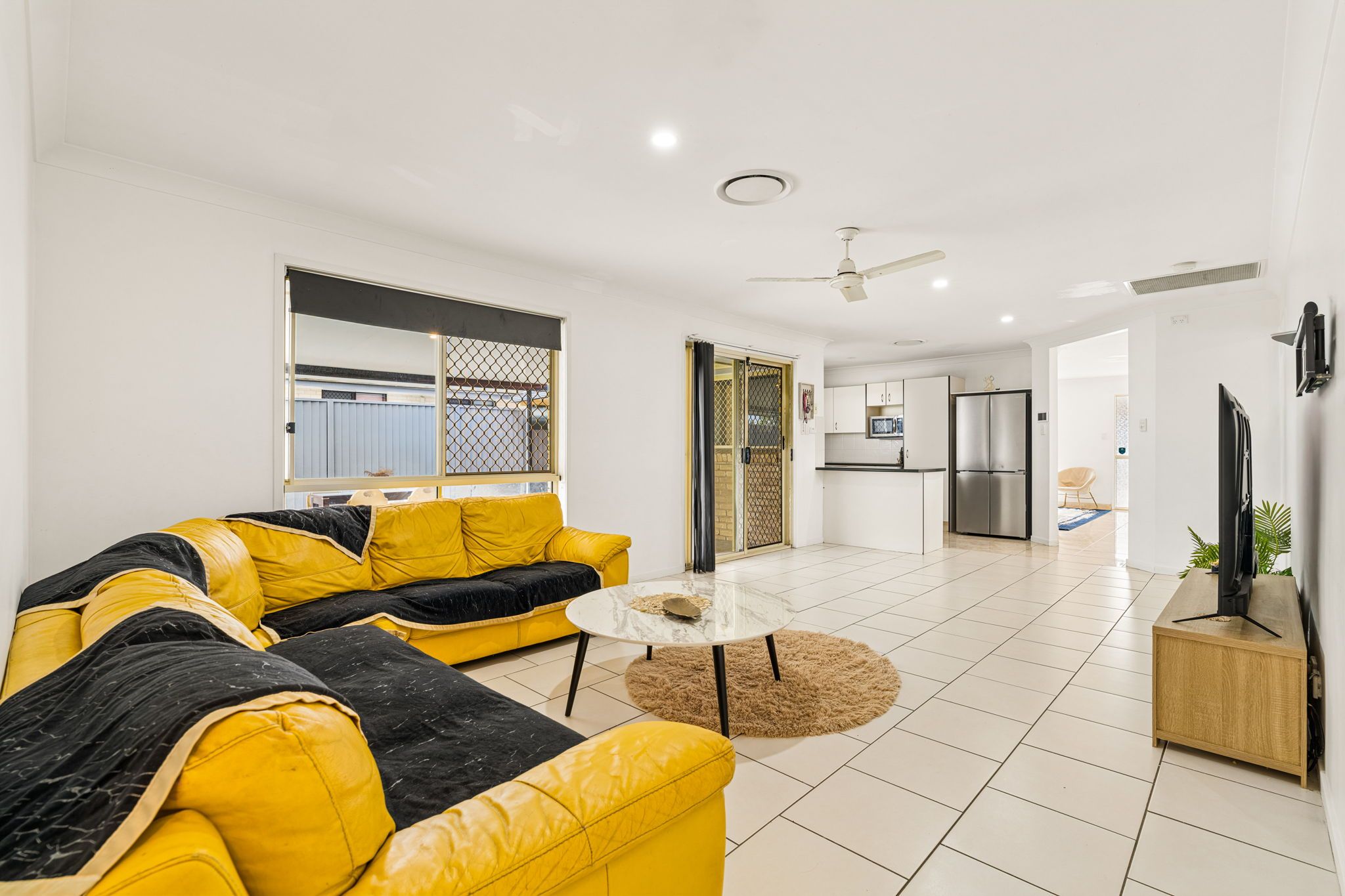 9 Ainslie Street — photo 3 of 22