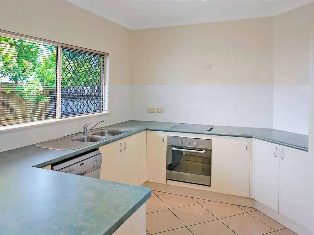 6 Wheatley Avenue, Bentley Park, QLD 4869