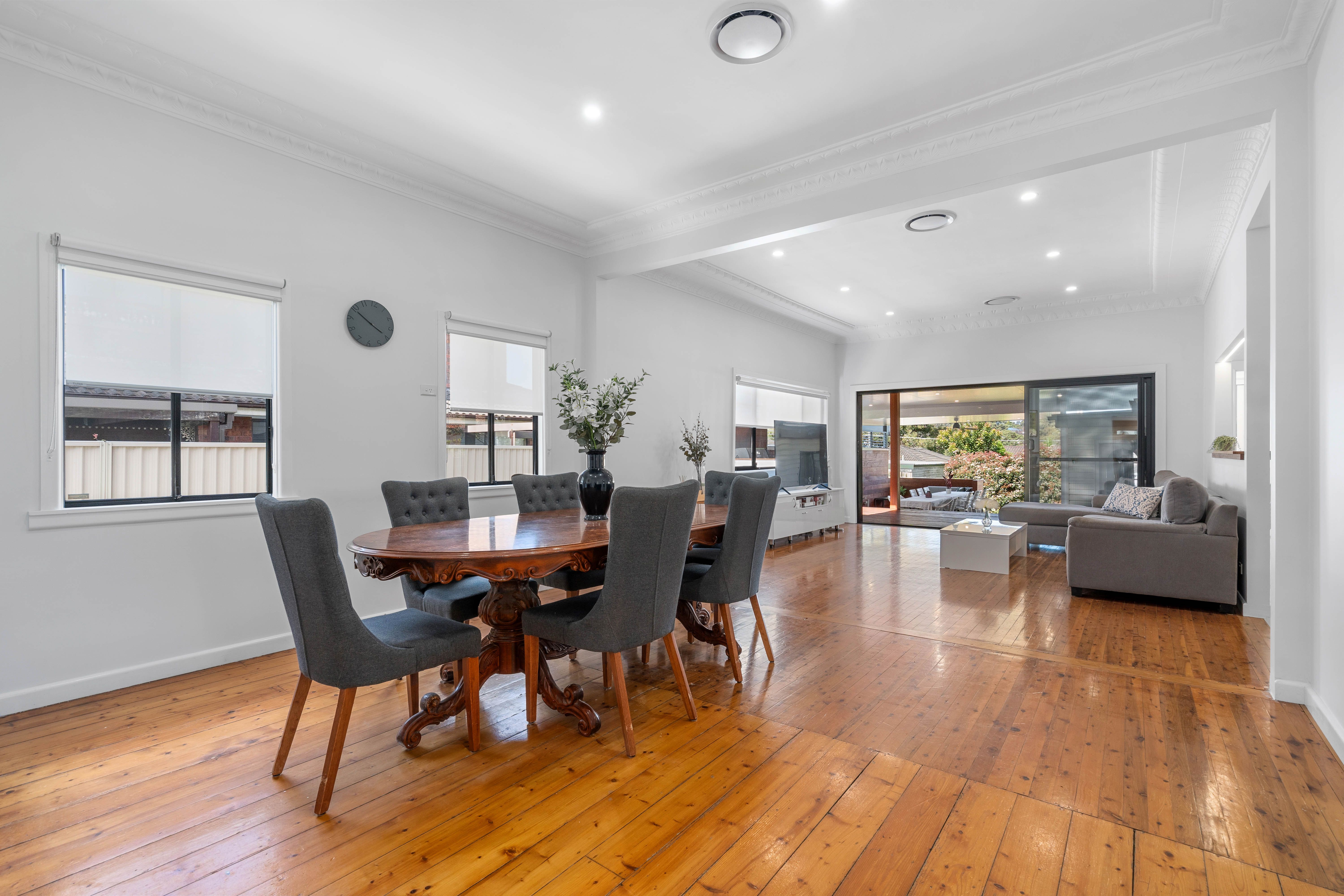 32 Scott Street — photo 4 of 11