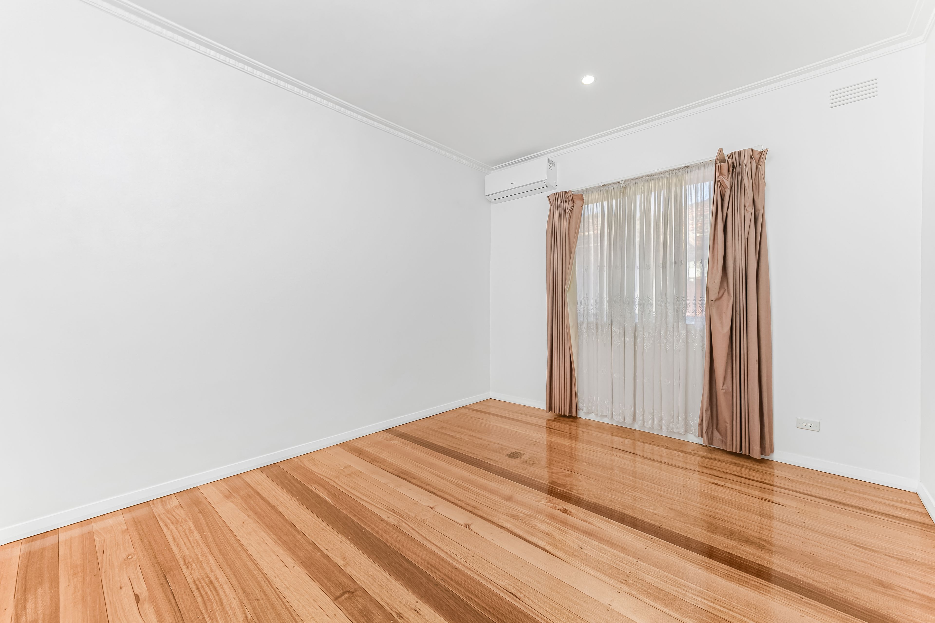7 Karingal Way — photo 8 of 12