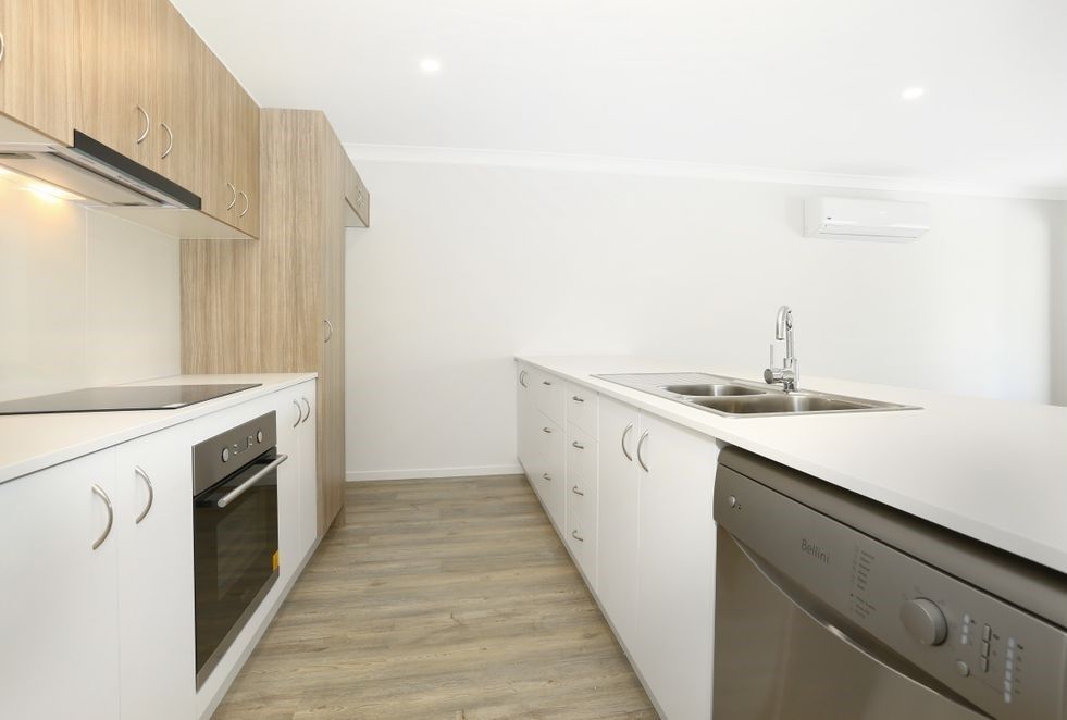 2/33 Diamantina Circuit, Pacific Pines, QLD 4211