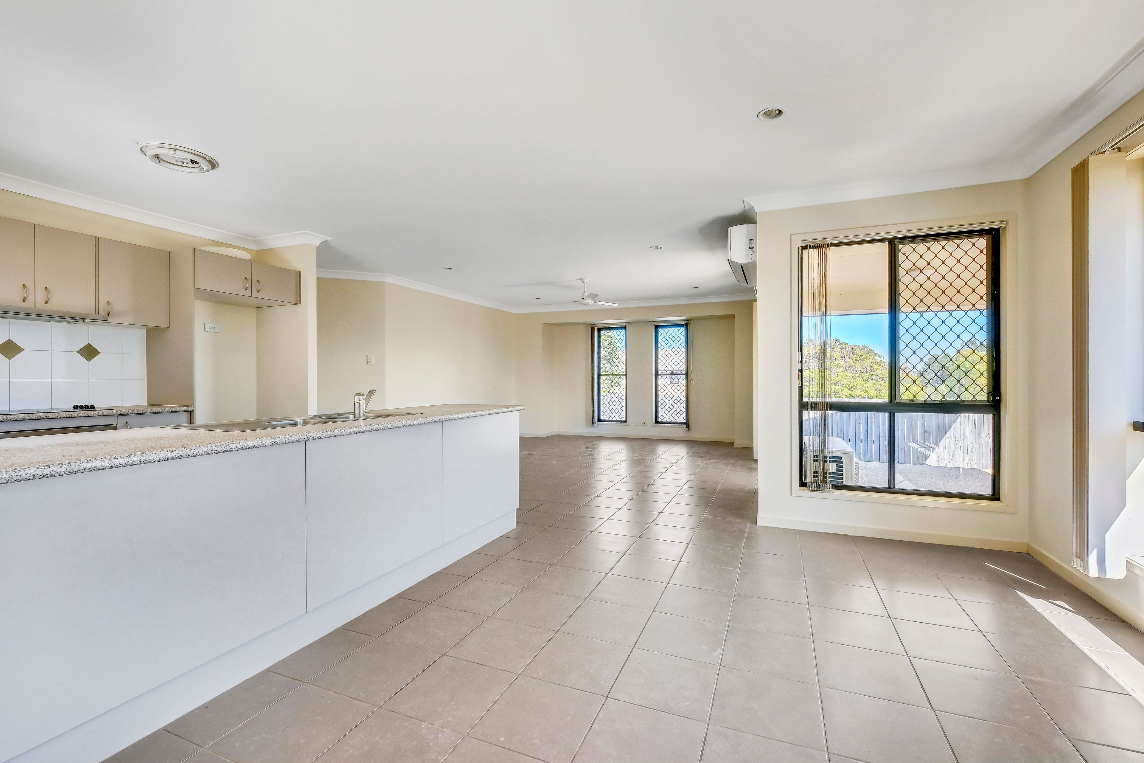 2 Vanessa Close, Richlands, QLD 4077