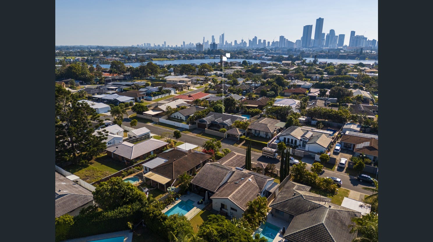 6 Wayfarer Avenue, Mermaid Waters, QLD 4218