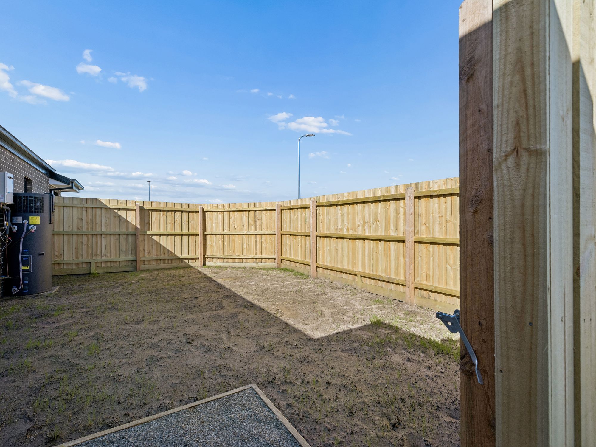 2 Avocet Road — photo 13 of 15