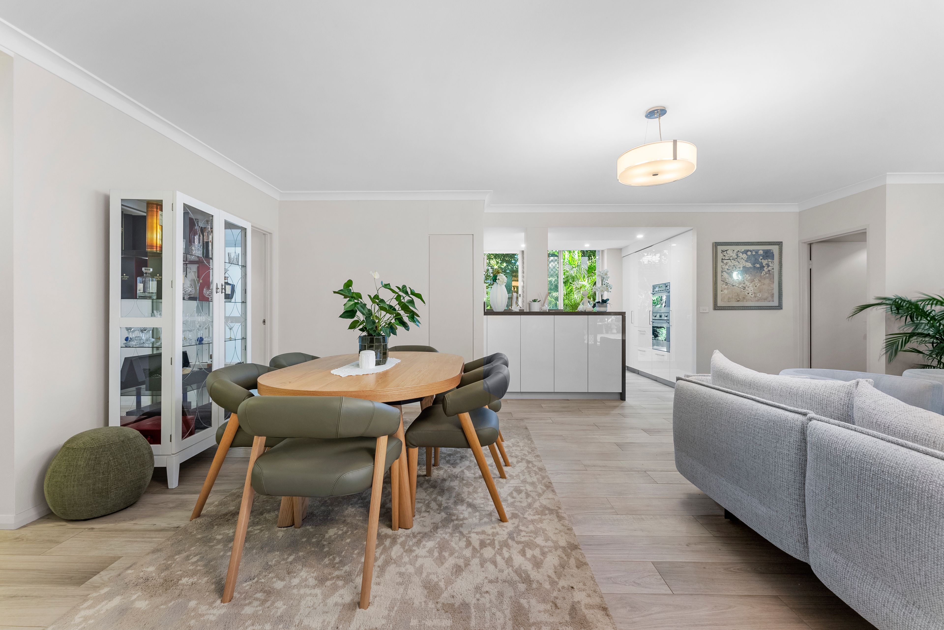 1/162G Burwood Road — photo 3 of 26