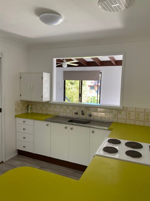 24 Laelana Avenue, Budgewoi, NSW 2262