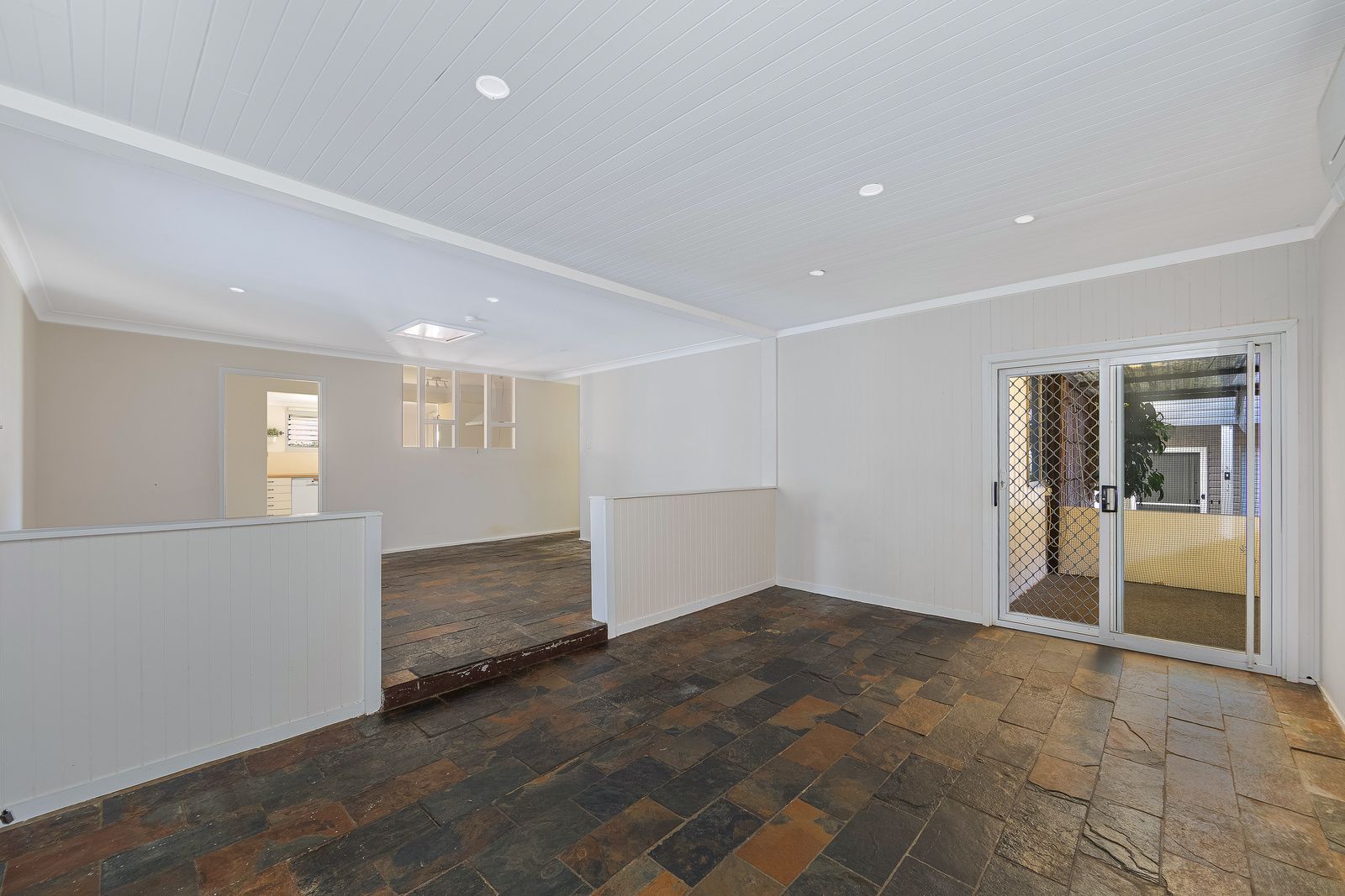 17 Karloo Road — photo 3 of 23