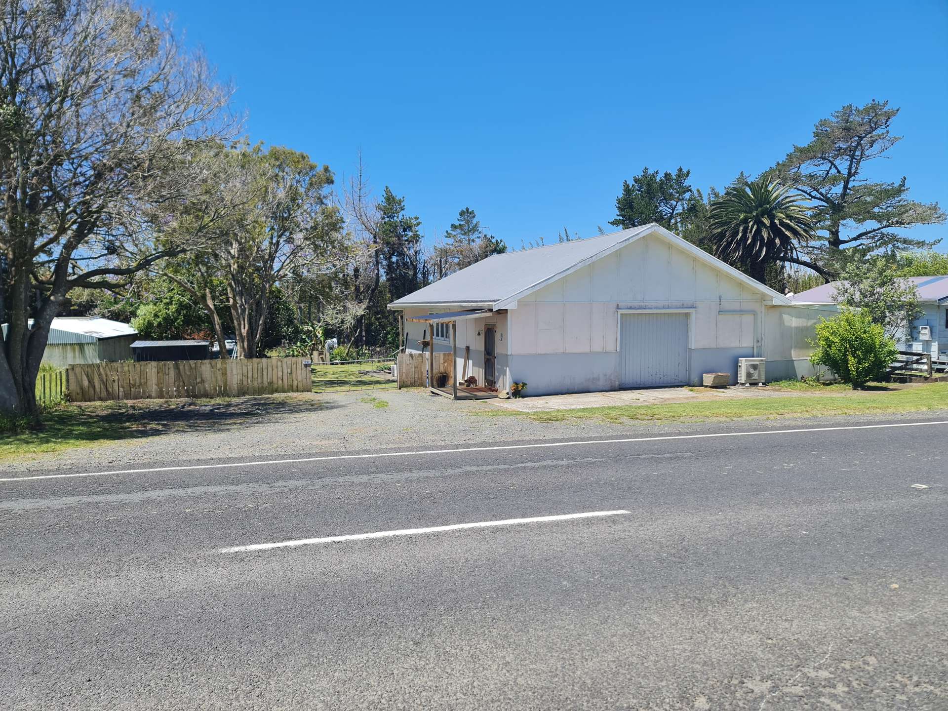 2292 Far North Road photo 0