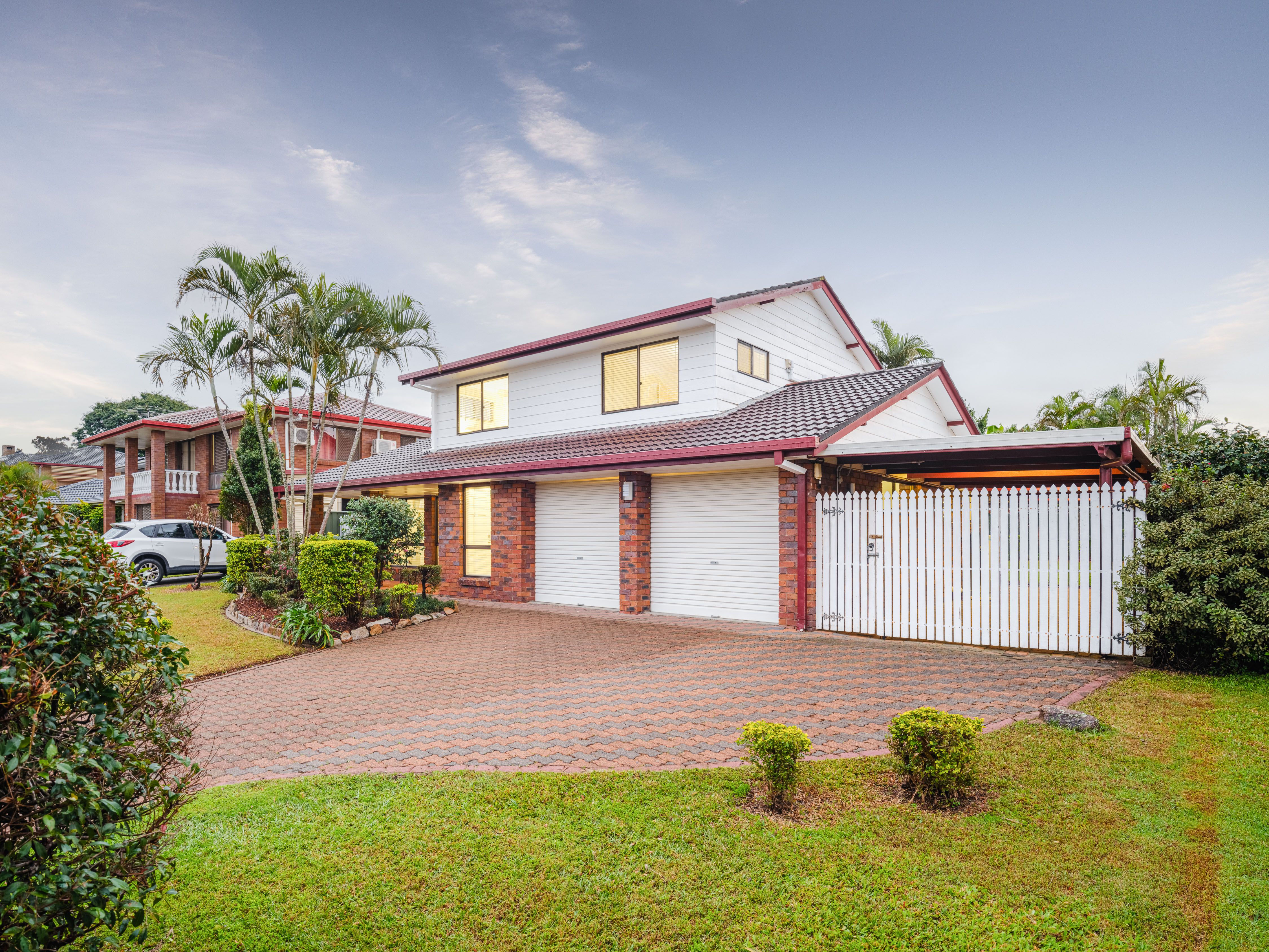 19 Aldersgate Street, Oxley, QLD 4075