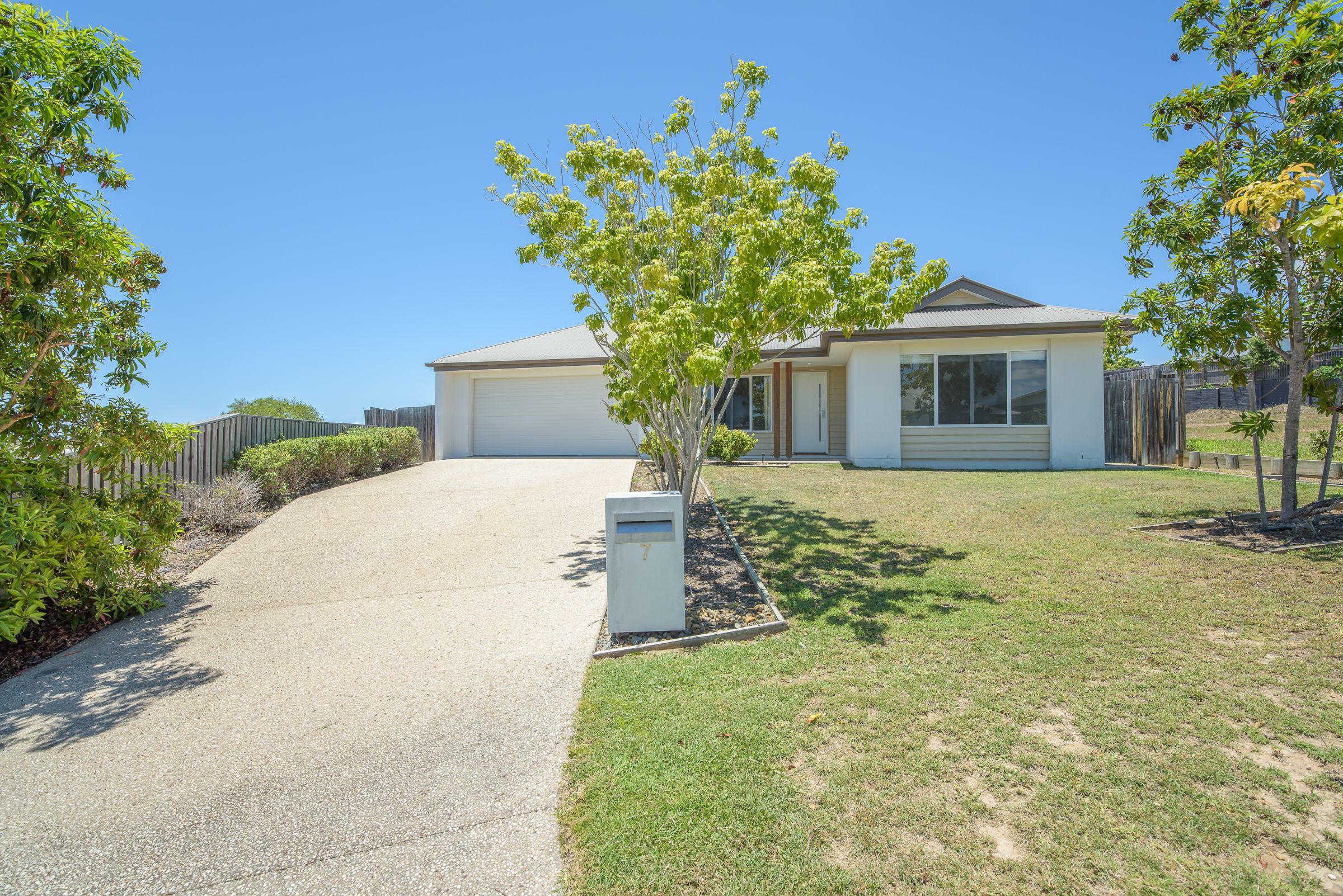 7 Keeling Court, New Auckland, QLD 4680