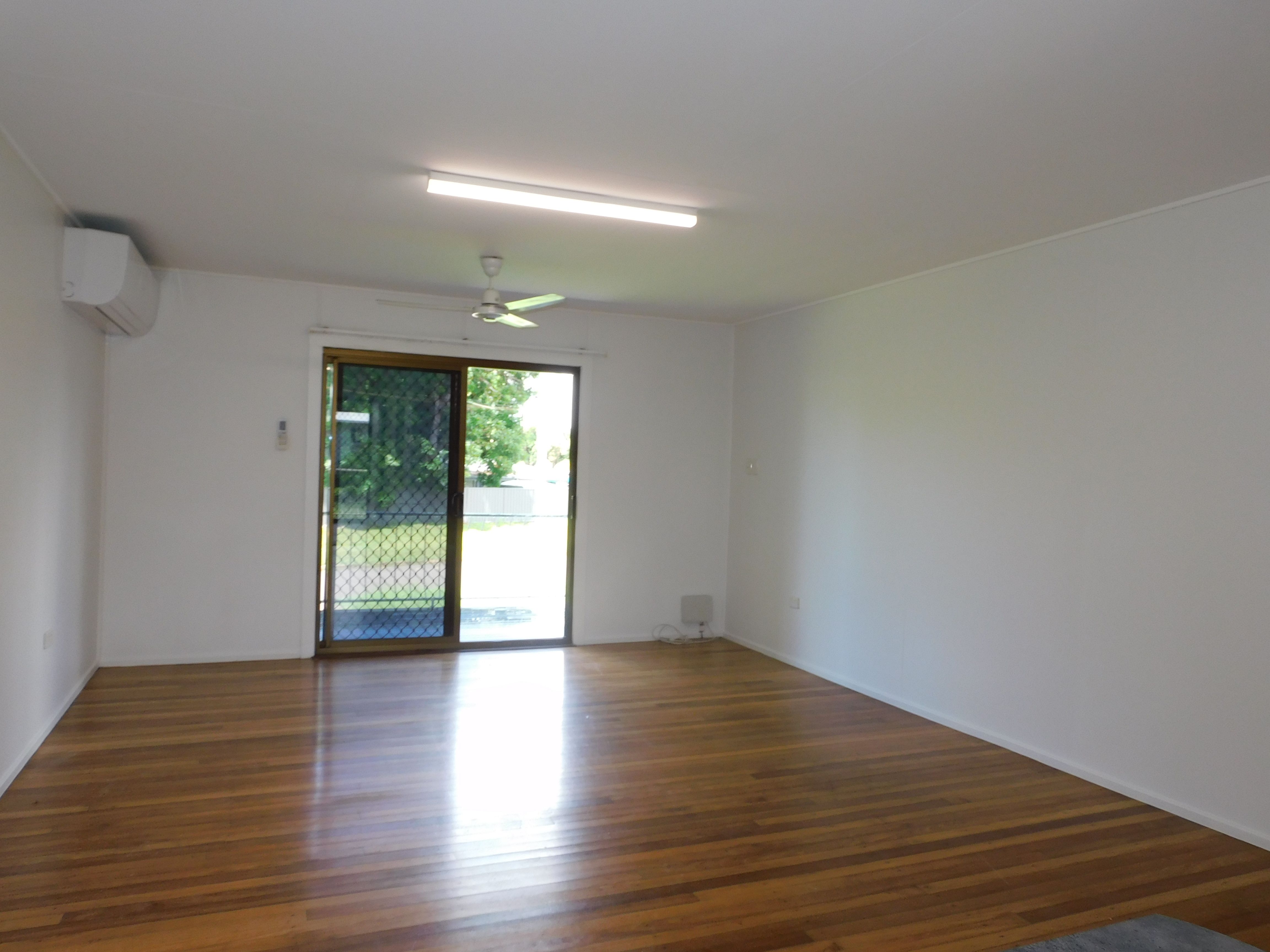 2/71 Campbell Street, Hermit Park, QLD 4812