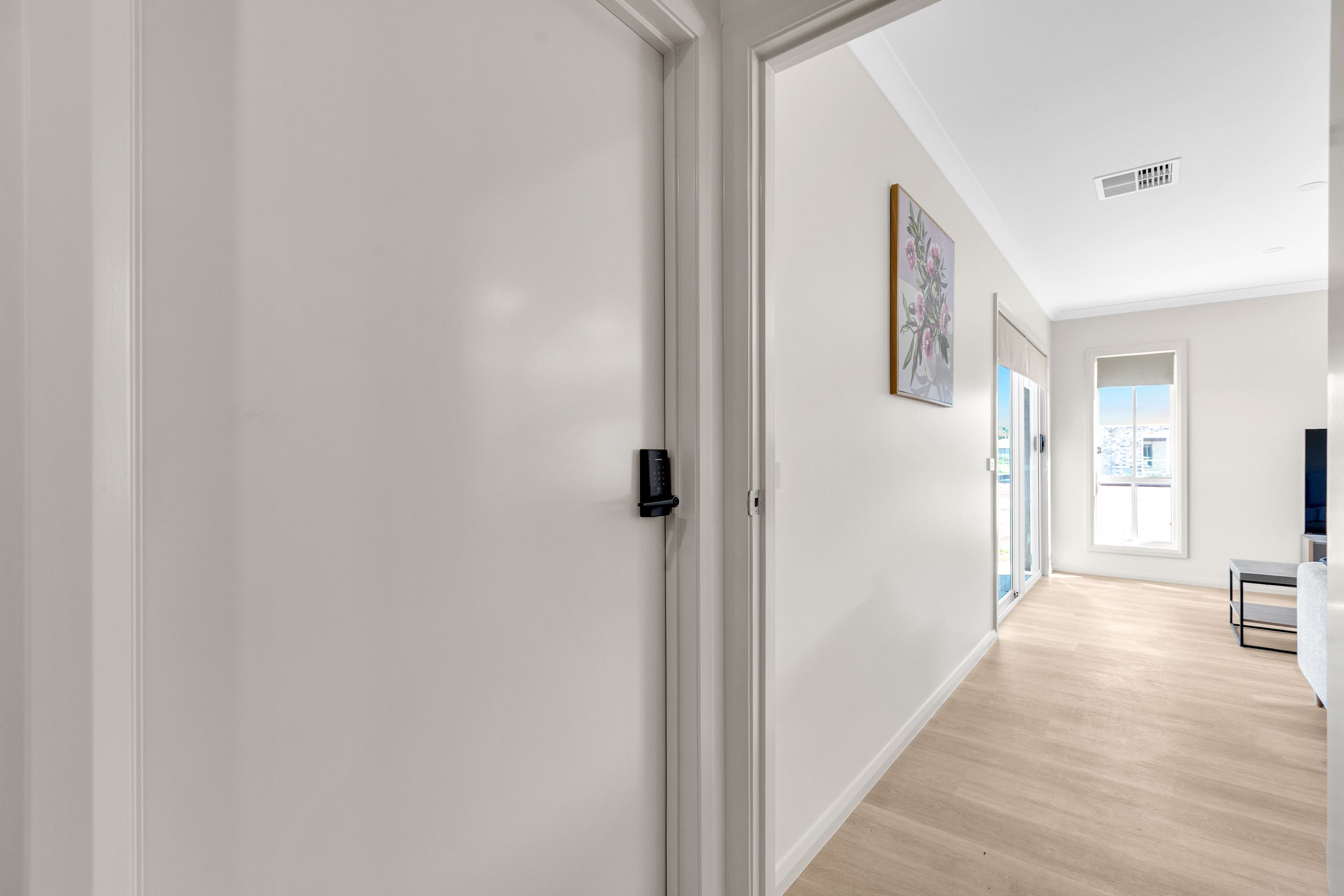 Room 2 4/50 Bruce Avenue — photo 15 of 30