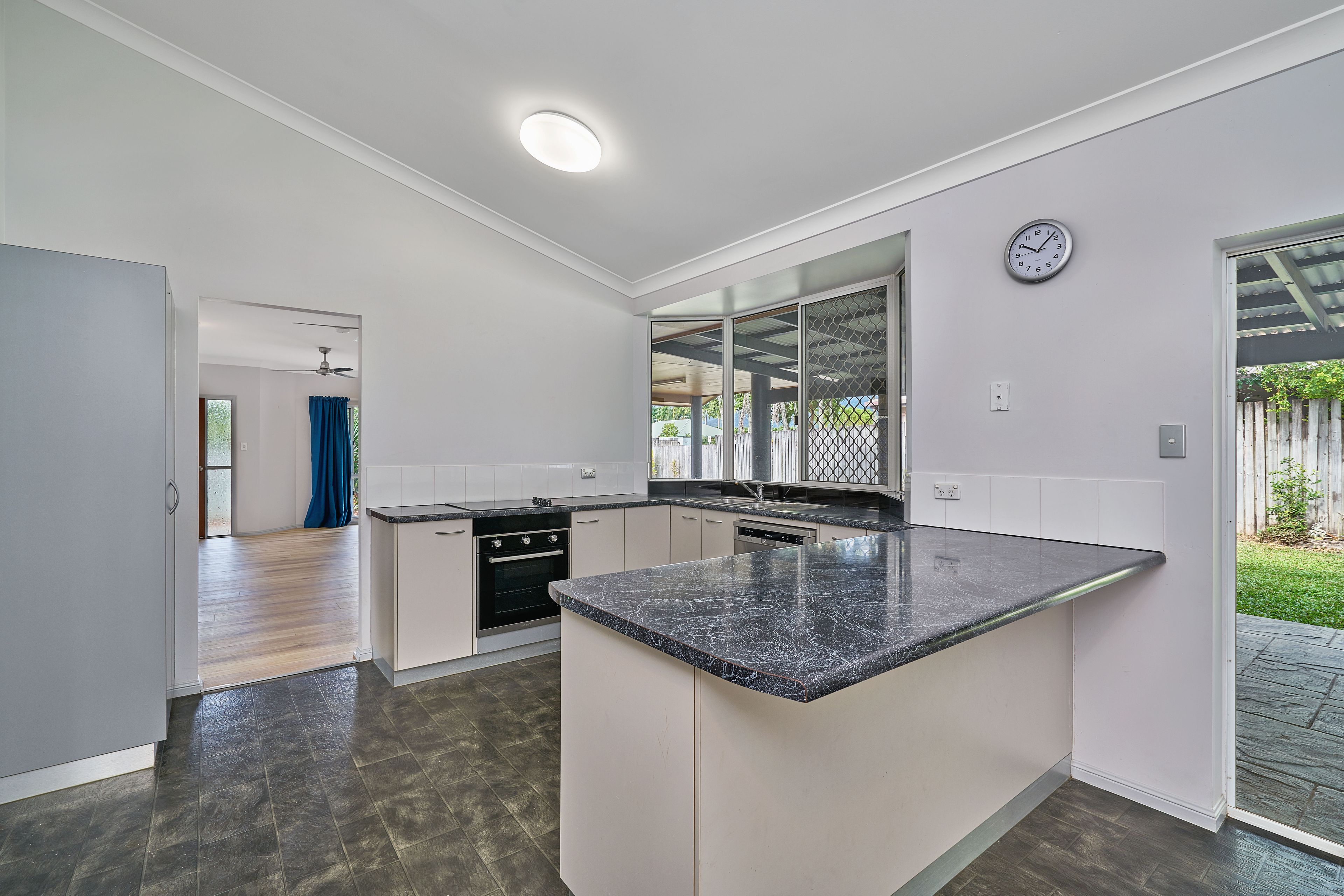 118 Robert Road, Bentley Park, QLD 4869