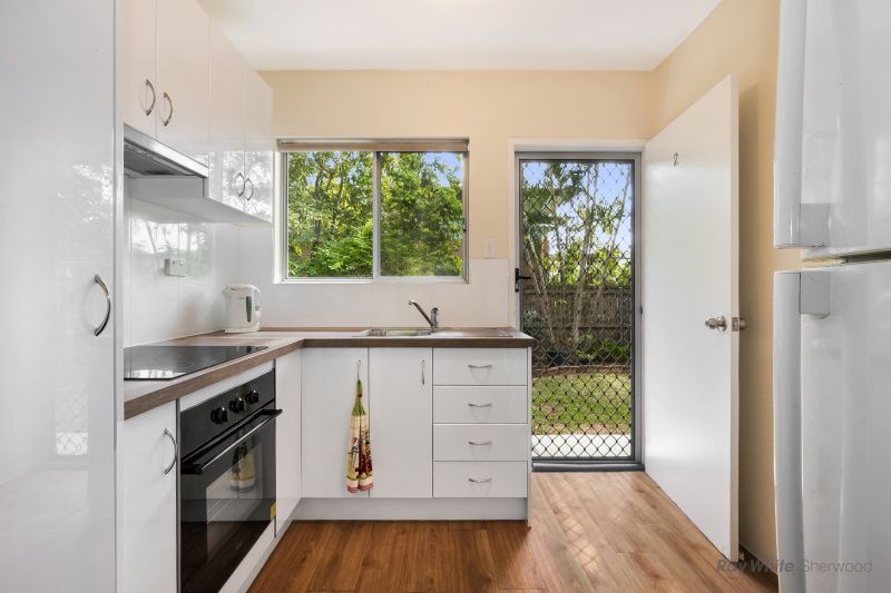 2/1 Quarry Road, Sherwood, QLD 4075