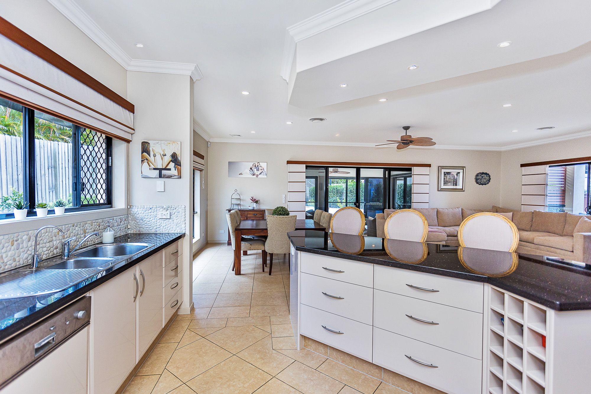 14 Mercure Place, Highland Park, QLD 4211