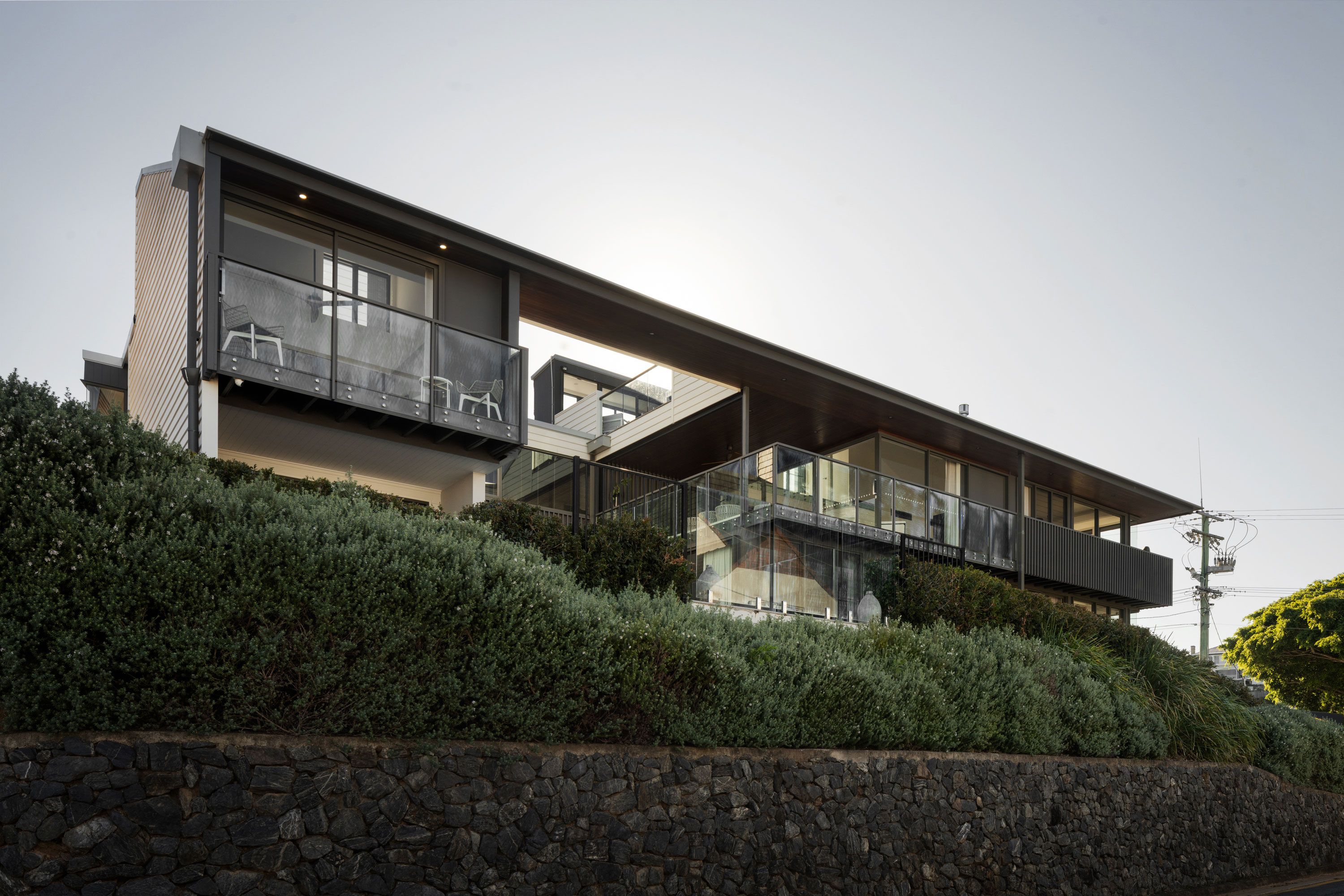 76 Crescent Road, Hamilton QLD 4007