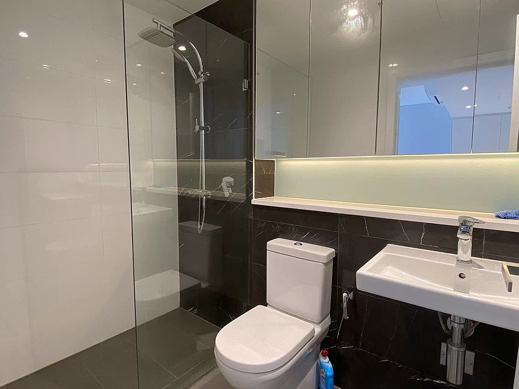 915/2 Waterways Street, Wentworth Point, NSW 2127
